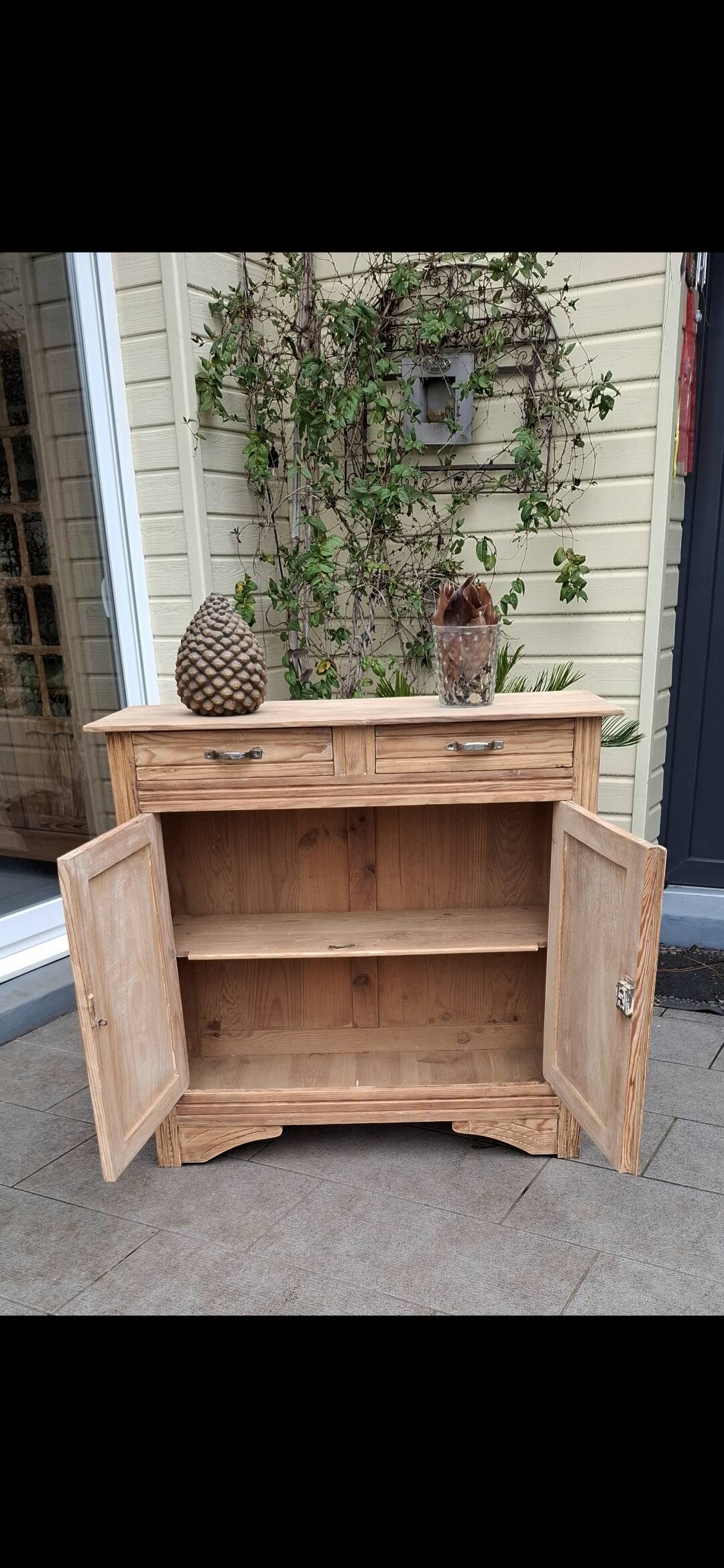 Renovated Parisian buffet