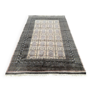 Tapis persan noué à la main