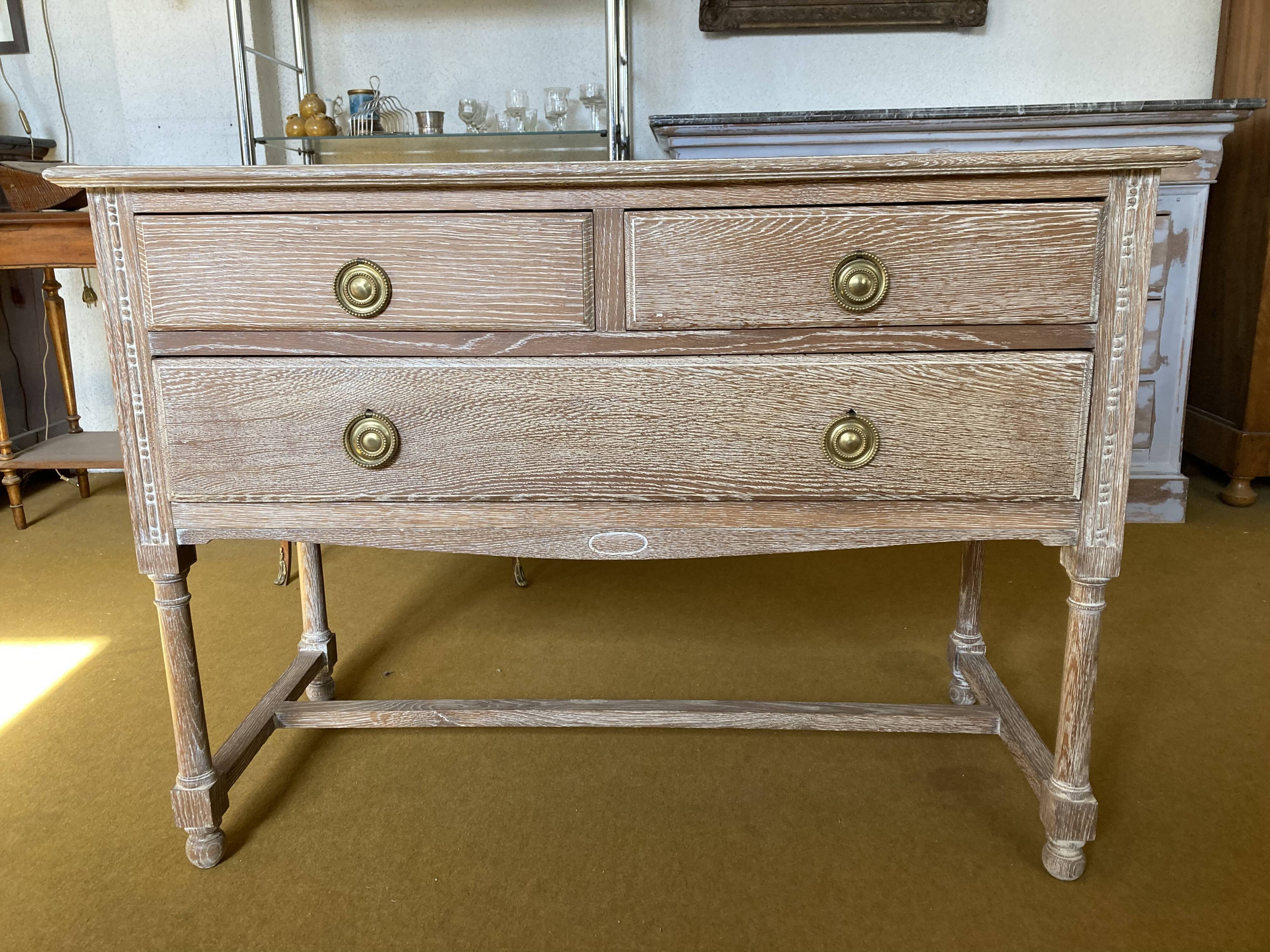 Louis XVI chest of drawers