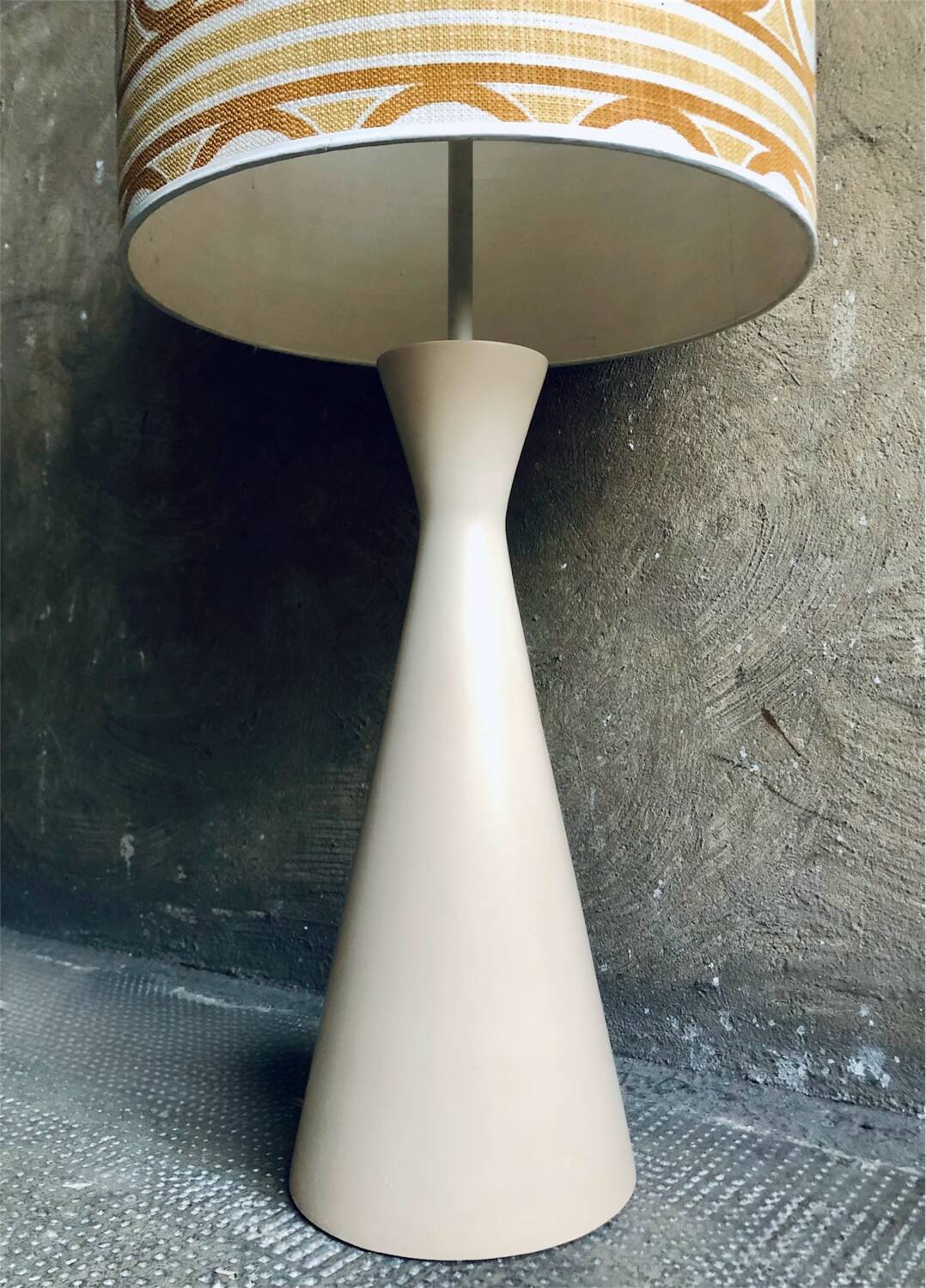 Vintage Scandinavian lamp design