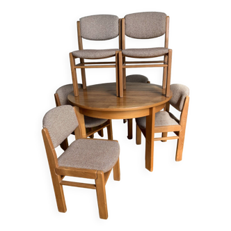 Set of 6 chairs and 1 round table