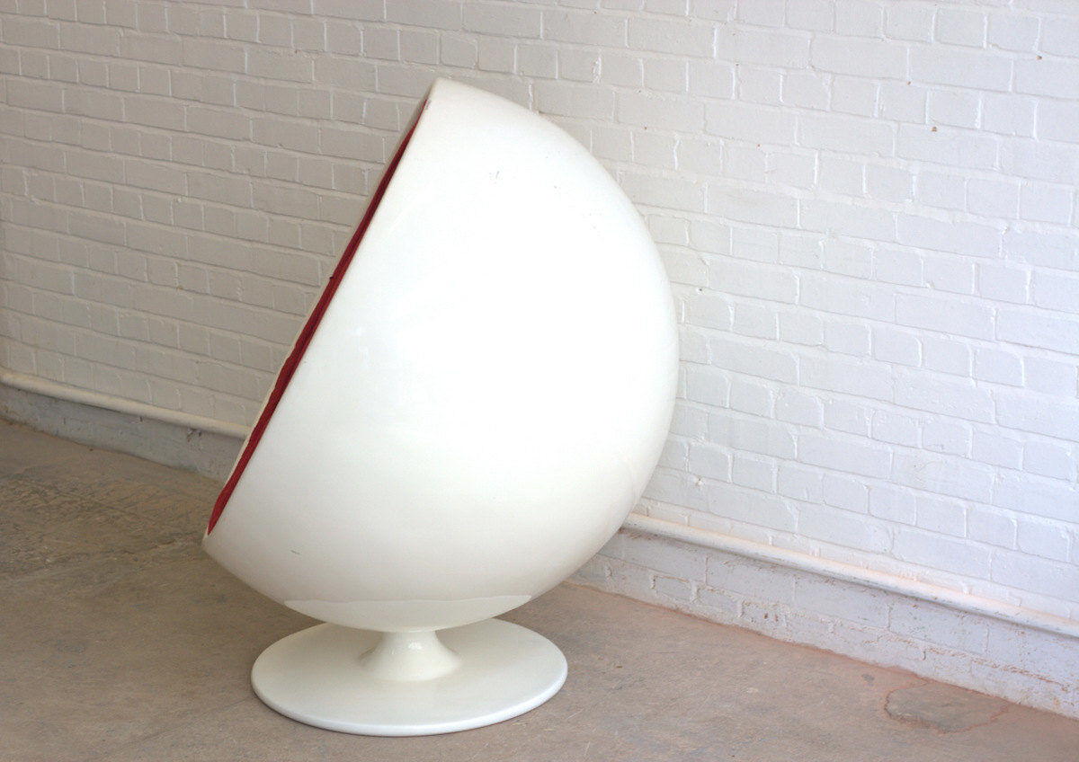 Armchair 70s globe