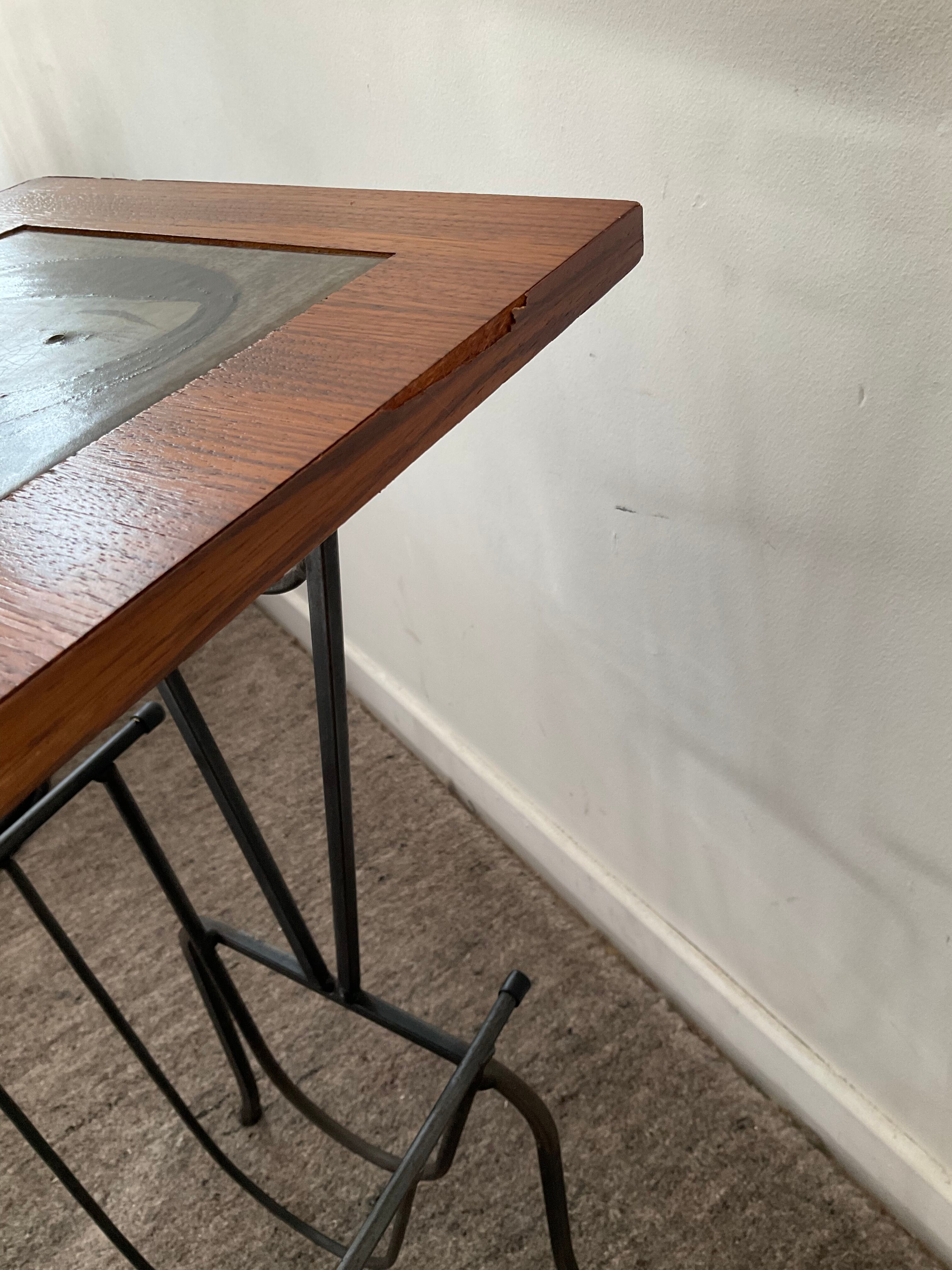 Vintage magazine holder with side table from the 60s and 70s