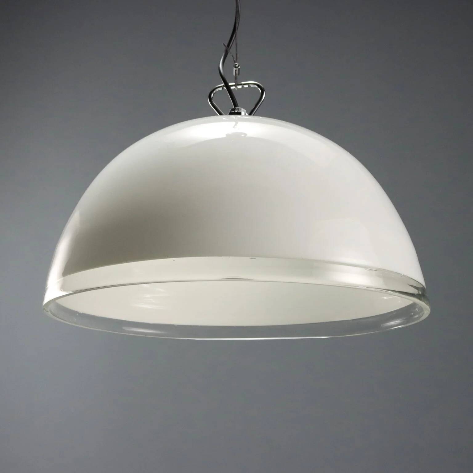 Vintage Artemide Onfale lamp designed by Luciano Vistosi, Italy, 1980s.