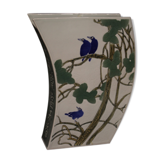 Chinese painted ceramic vase