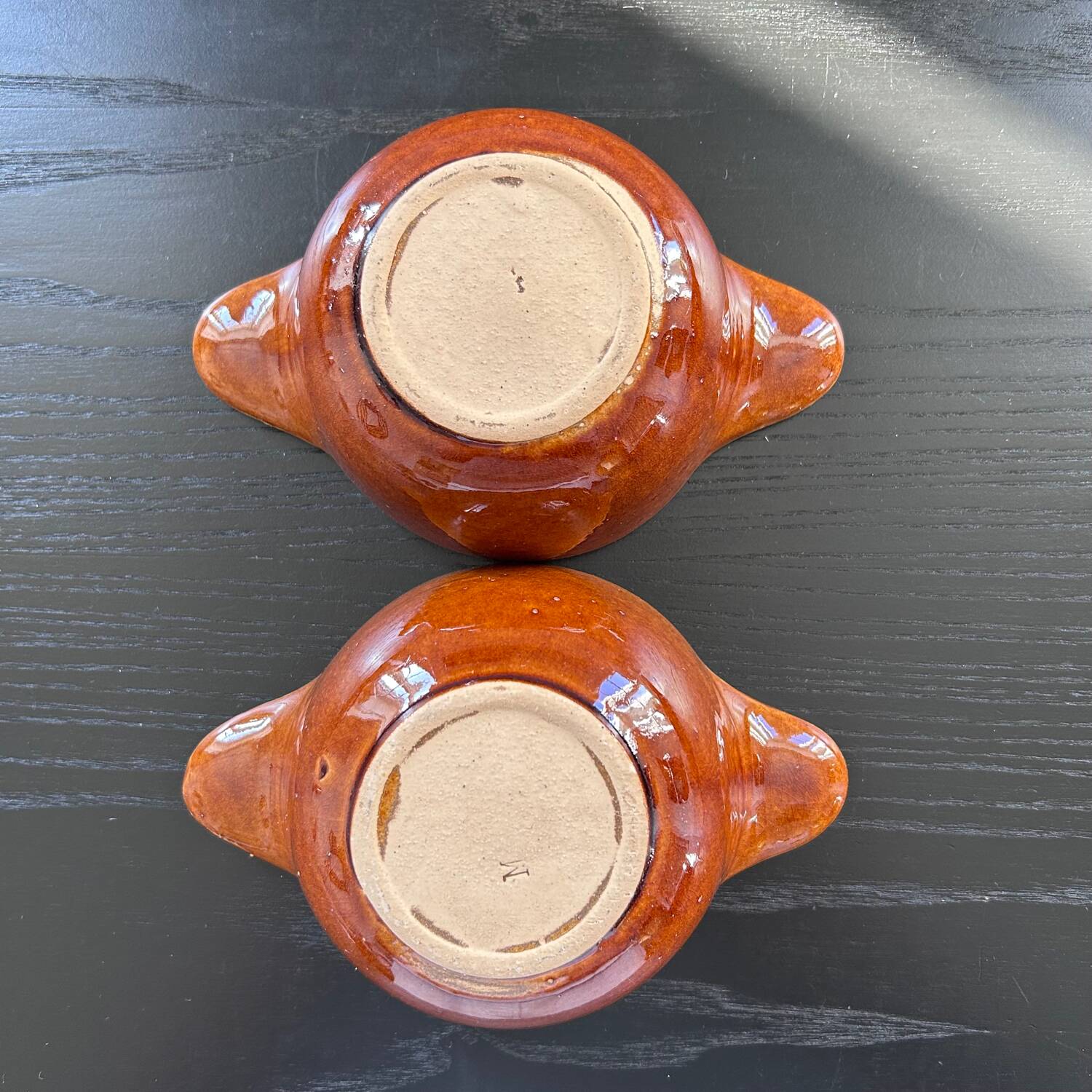 Pair of ear bowls