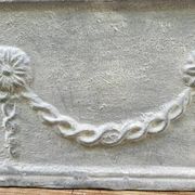 Jardinière en fonte grise