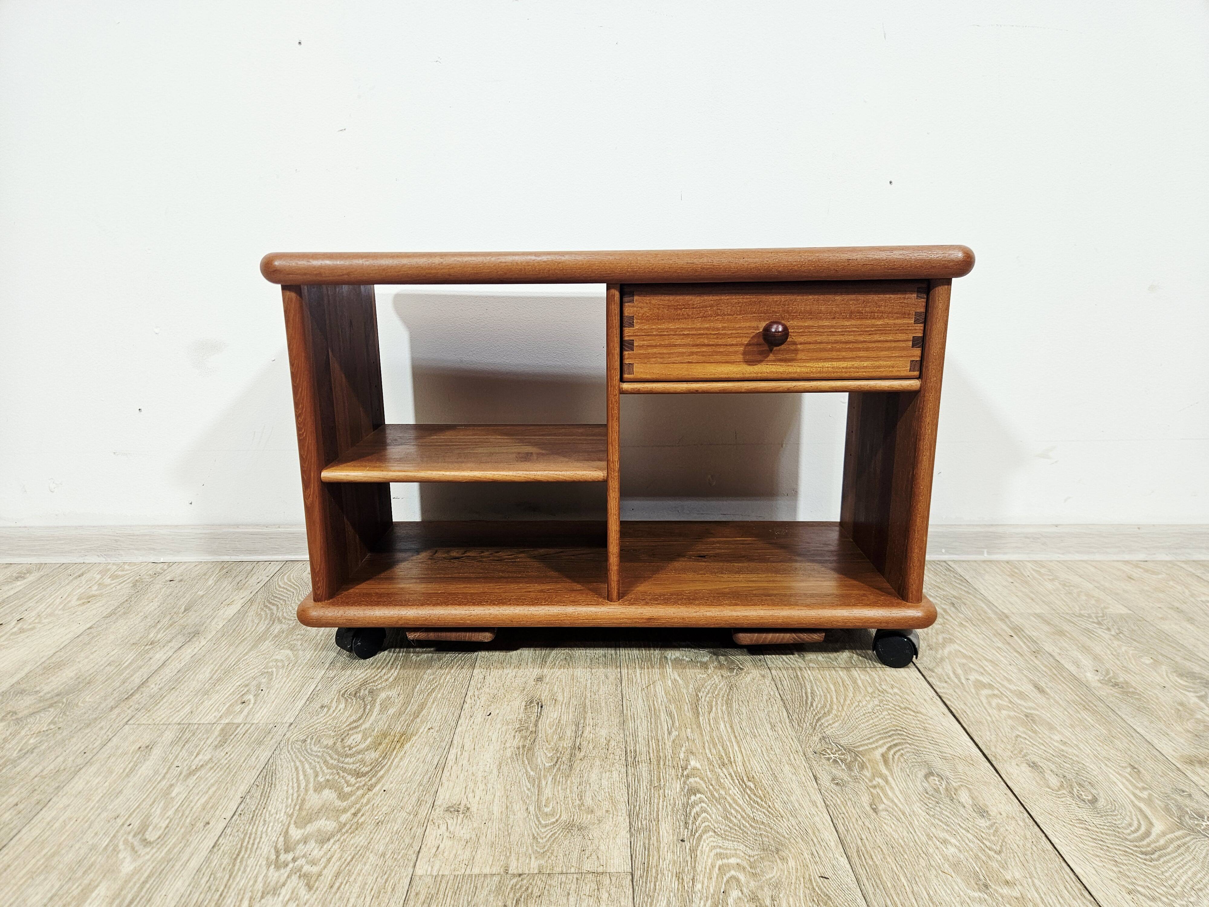 Meuble TV/Hi-Fi en teck unique – années 1970.