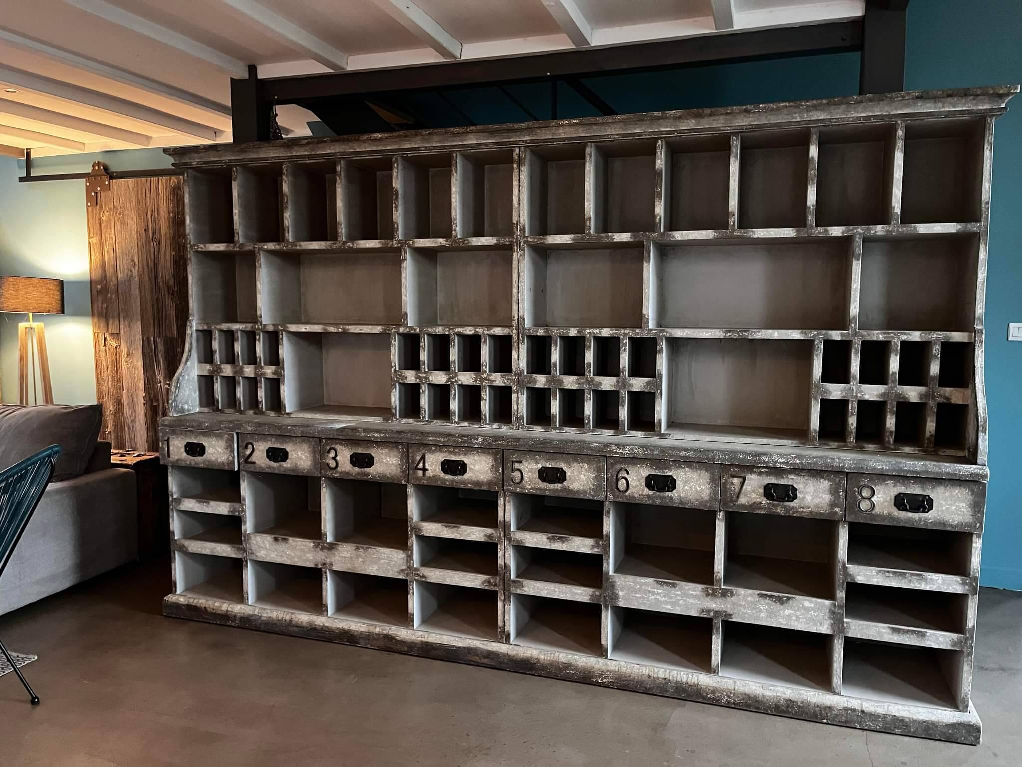 Wooden workshop furniture