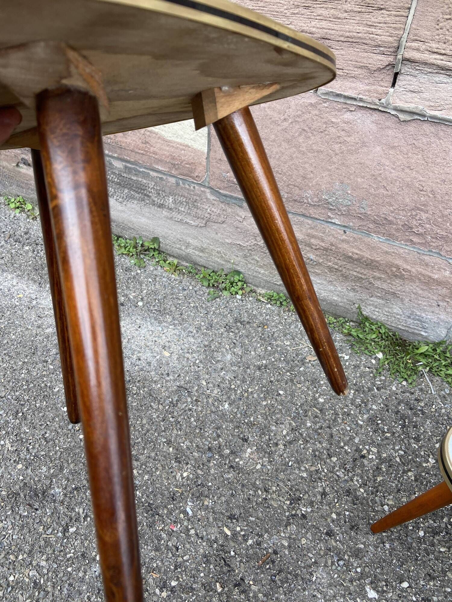 guéridon formica petite table basse vintage tripode porte plante midcentury 50s