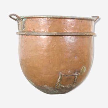 Antique copper caramel pot