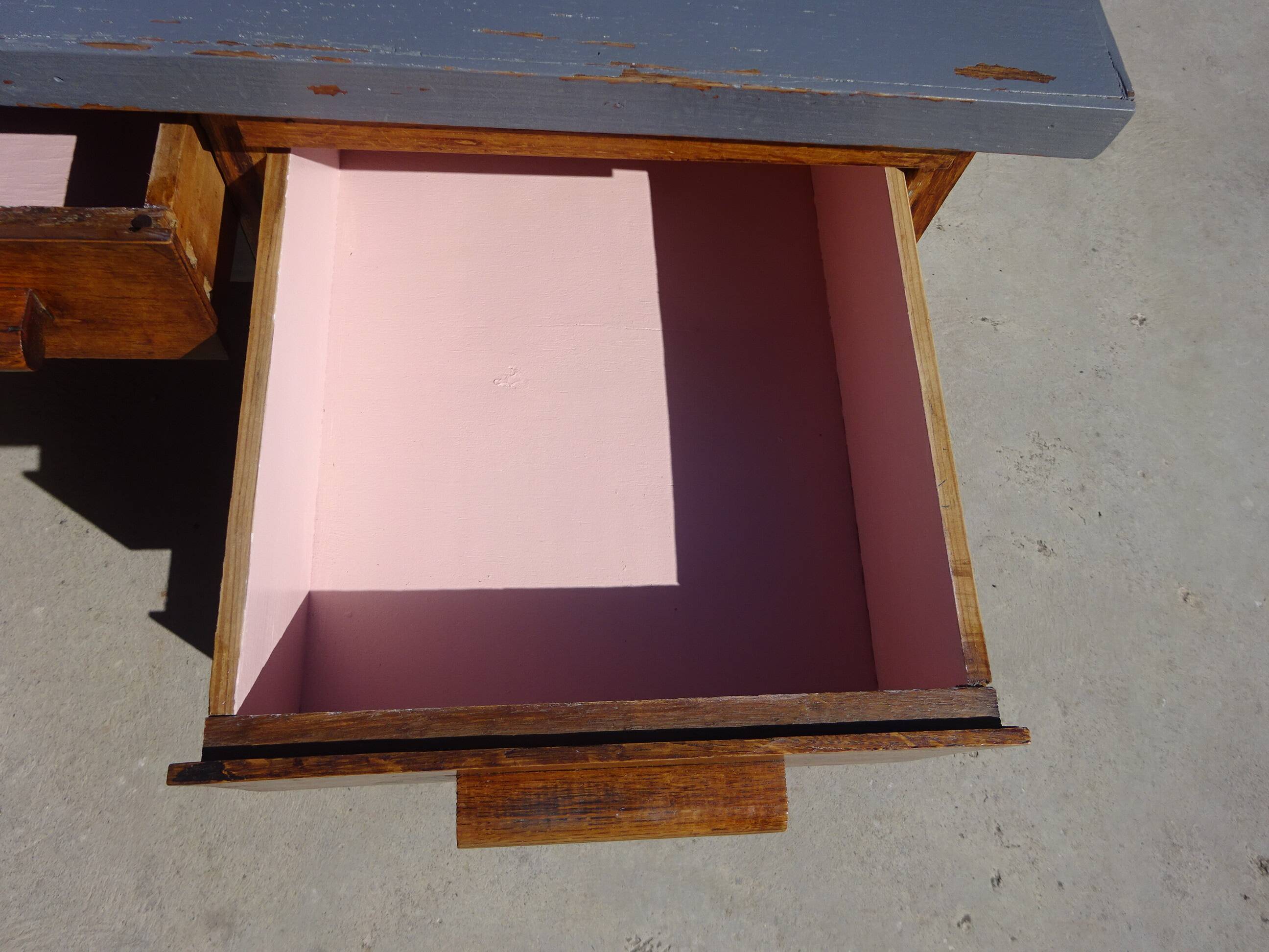 American desk, 9 drawers