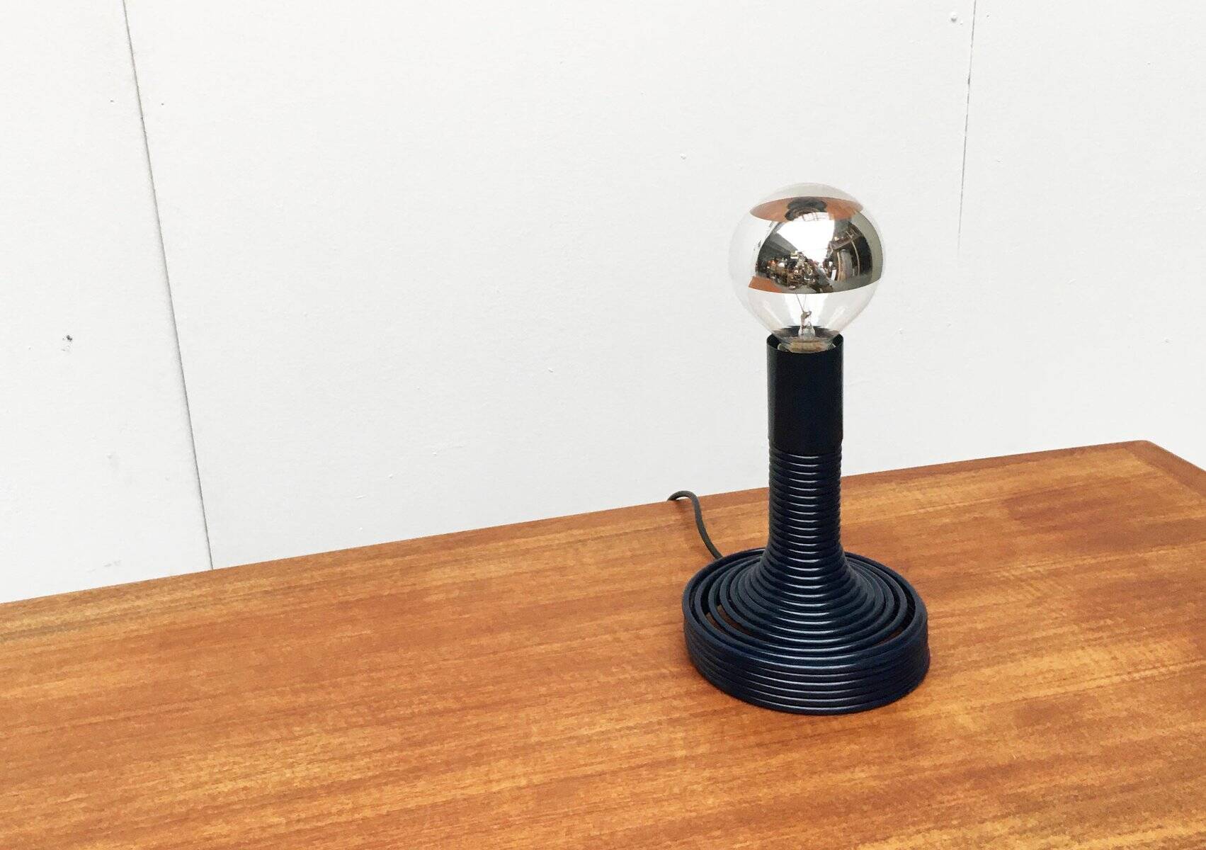 Lampe de table Spirale de l’ère spatiale italienne par Angelo Mangiarotti pour Candle