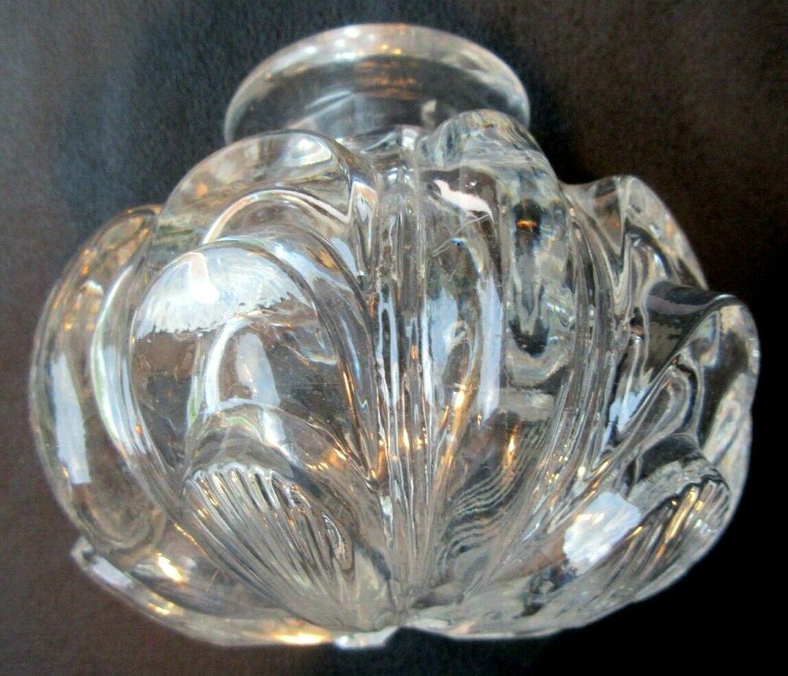 Flacon de parfum cristal Baccara ananas en forme de boule sculptée