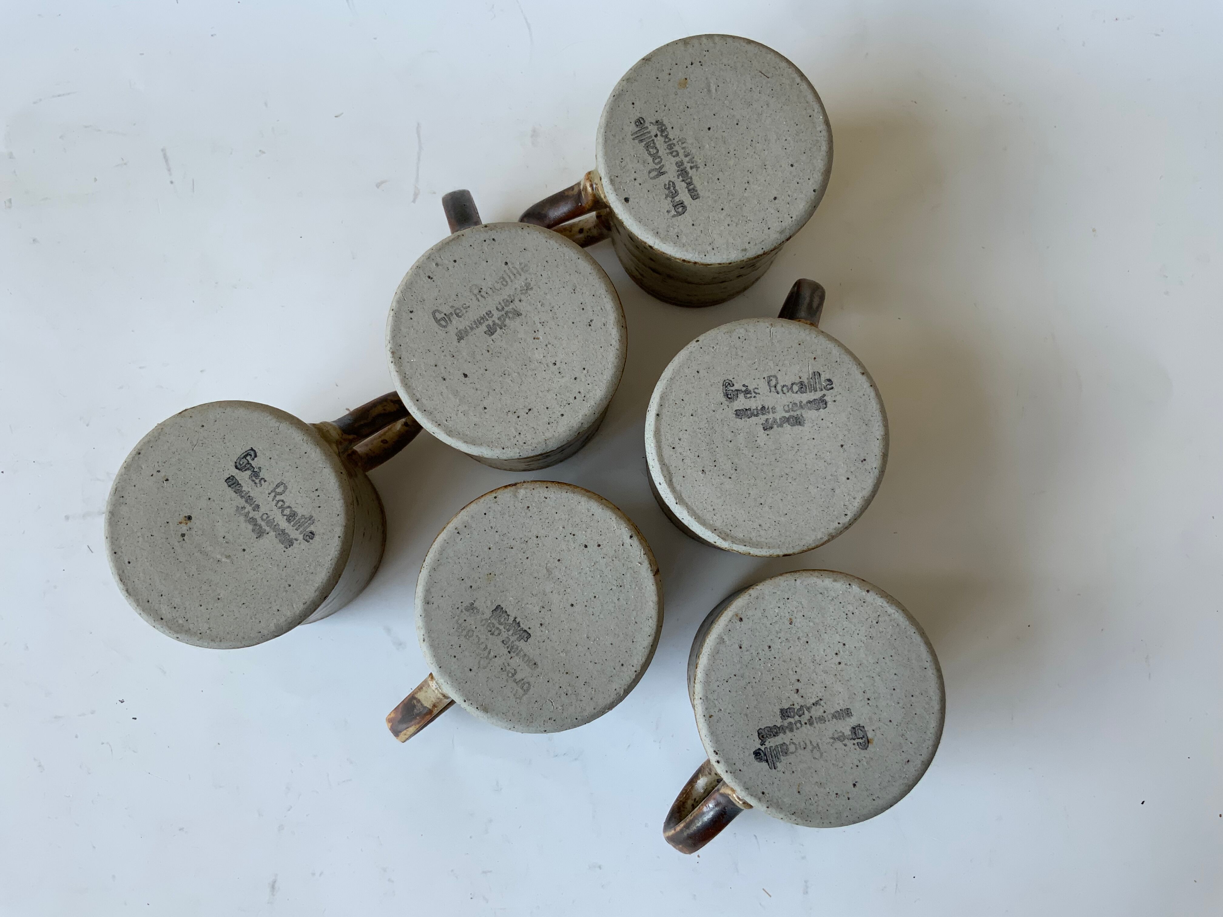 6 vintage coffee cups