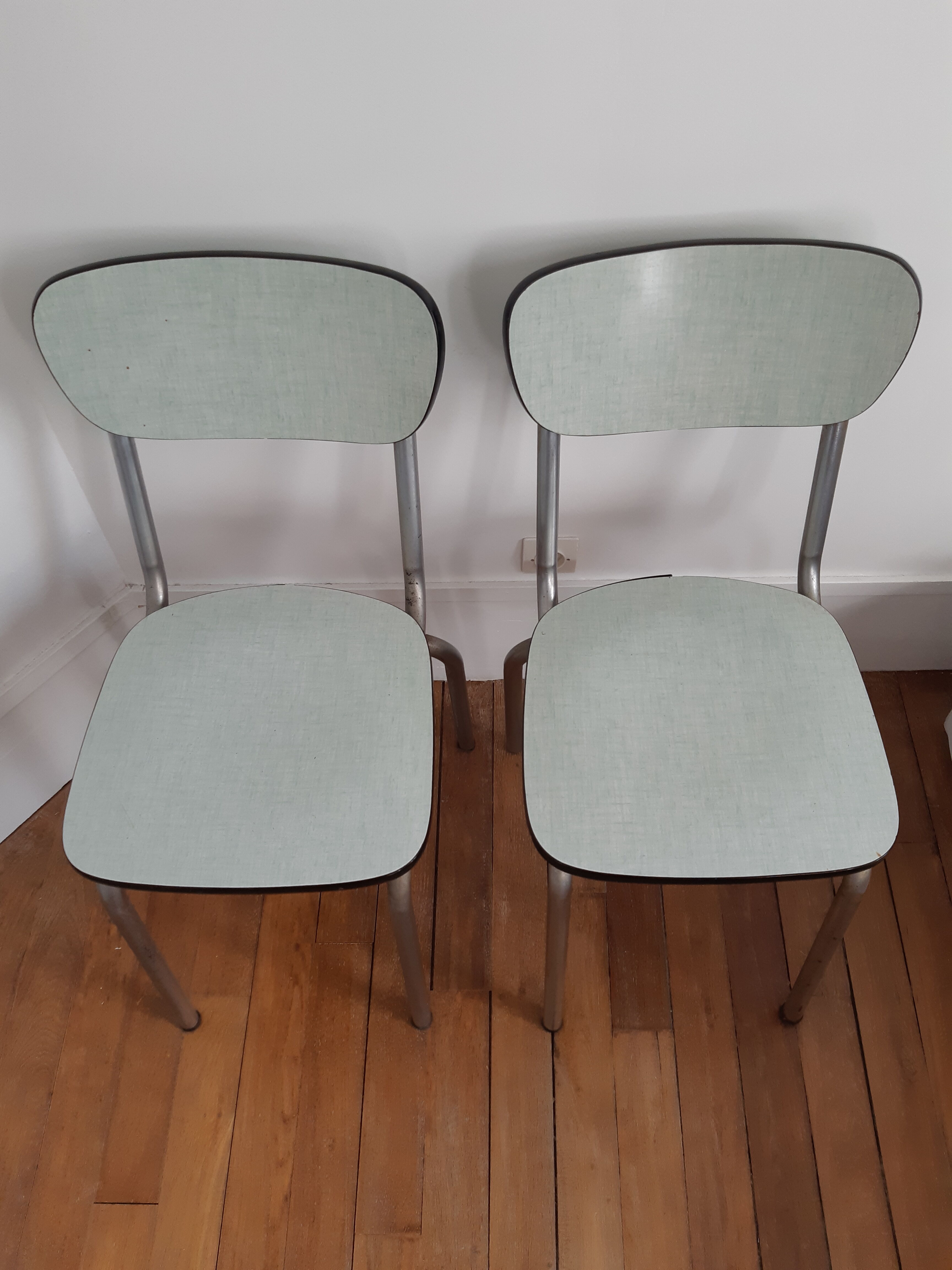 Lot of 2 vintage formica chairs