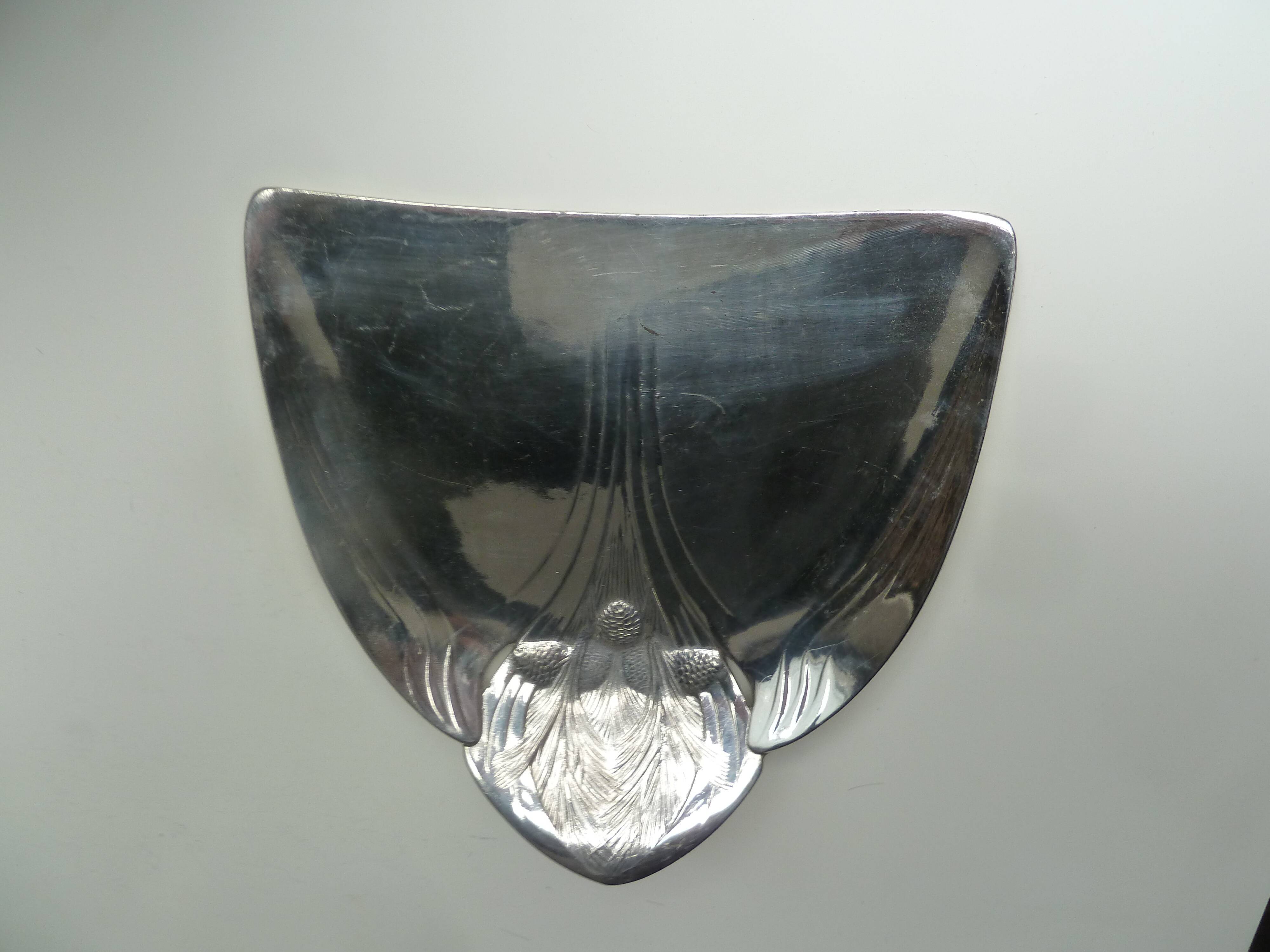 Old shovel picks crumb Christofle Gallia pine cone decoration Art Nouveau