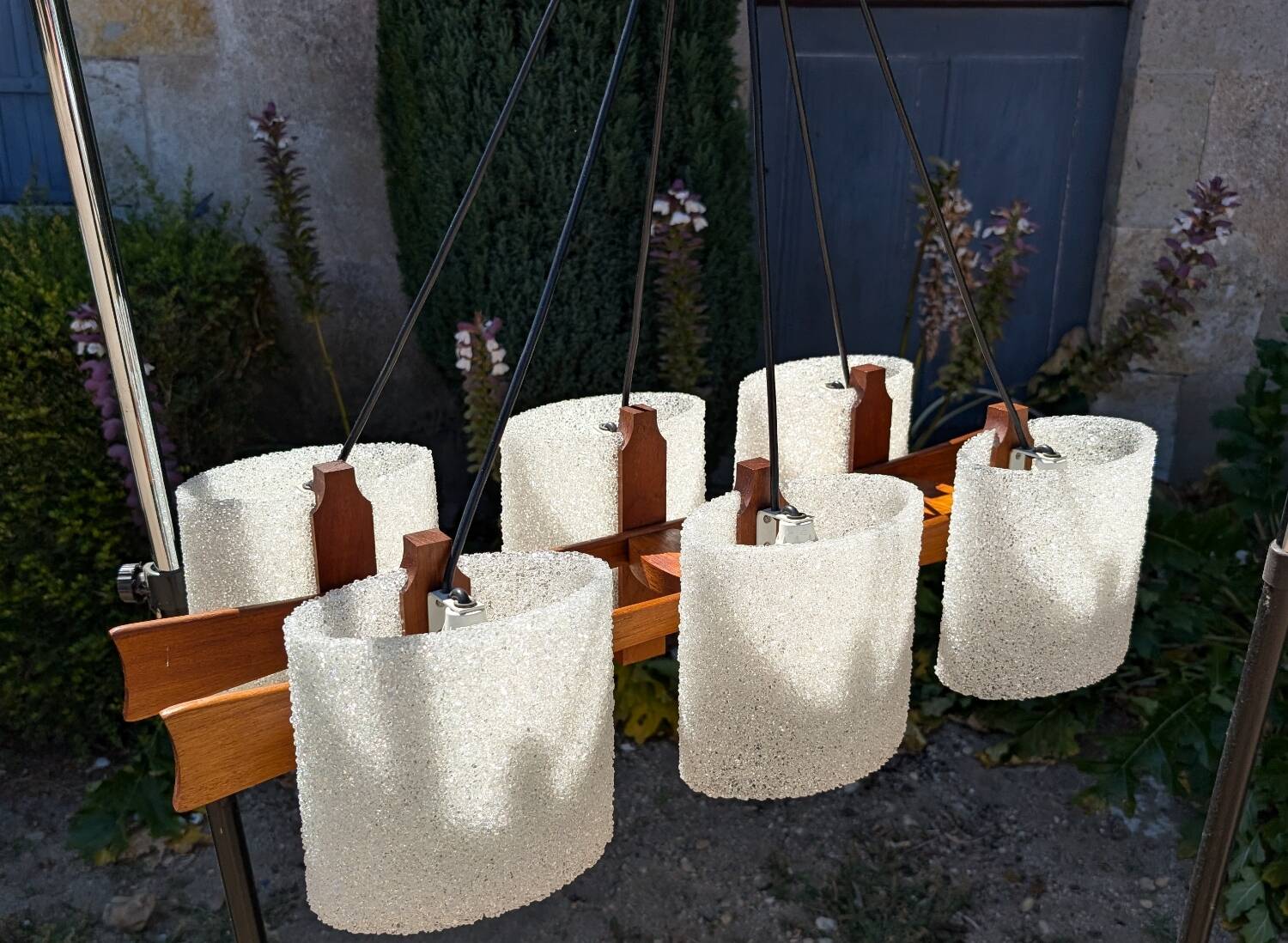 Scandinavian 6-light pendant light in teak and frosted perspex, 1960