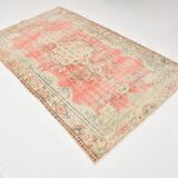5x8 Coral Pink Classic Vintage Rug, 147x243 Cm