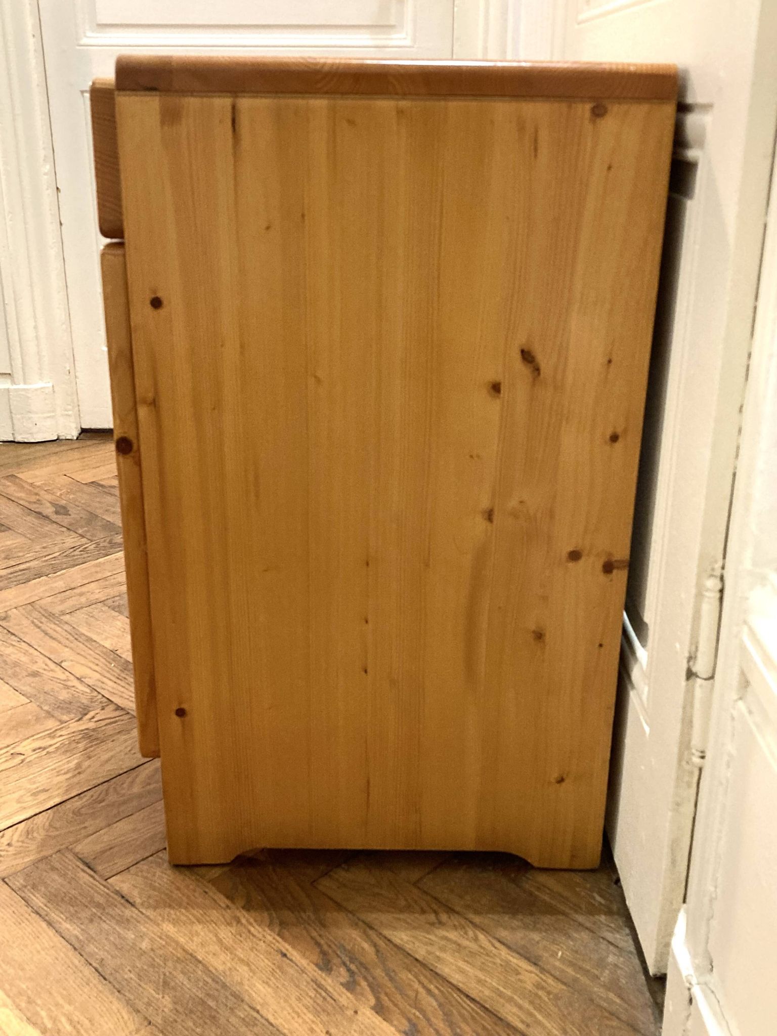 Bedside table/small chest of drawers in pine Charlotte Perriand Les Arcs
