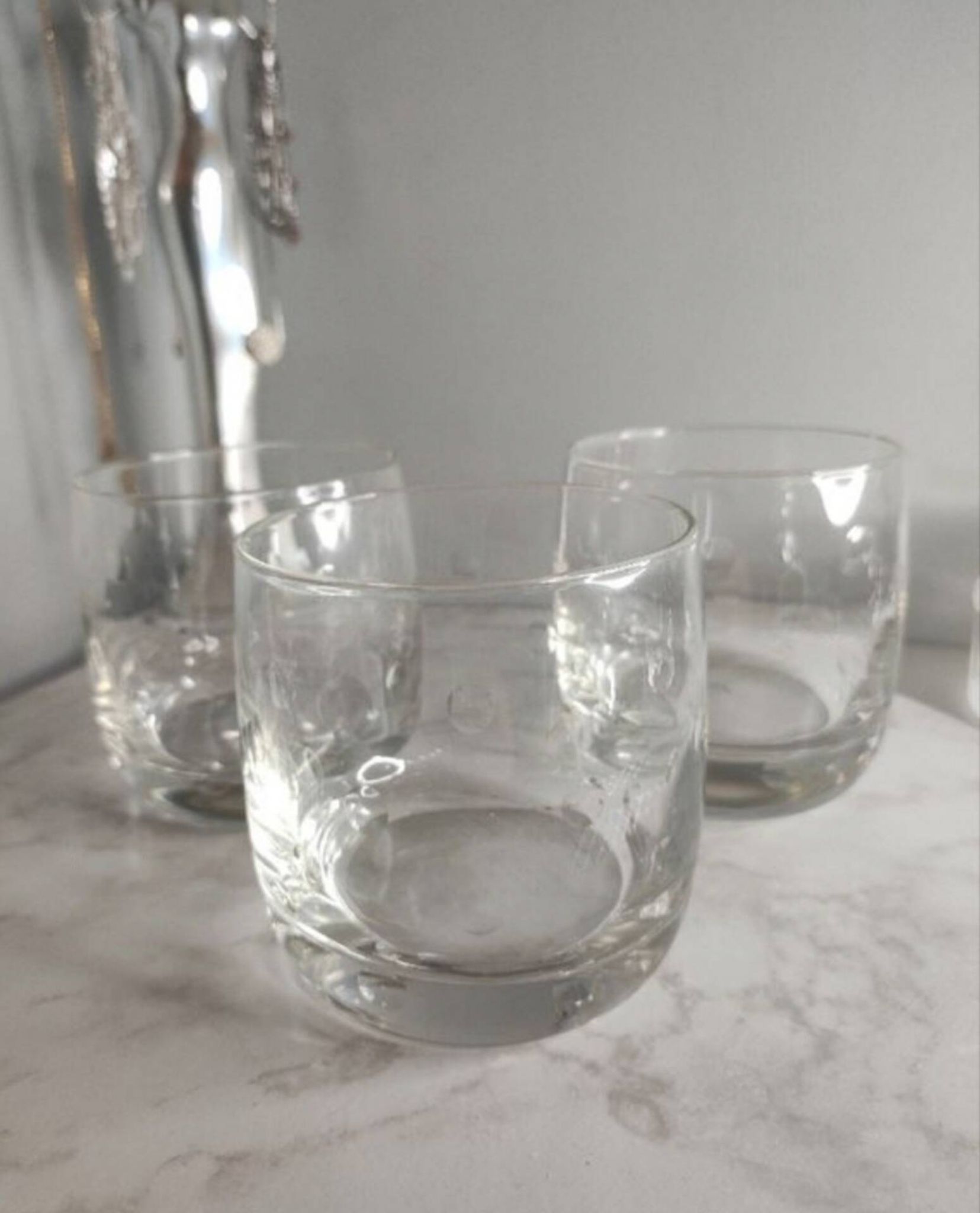 Vases with round reliefs