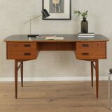 Free-Standing Desk by Musterring