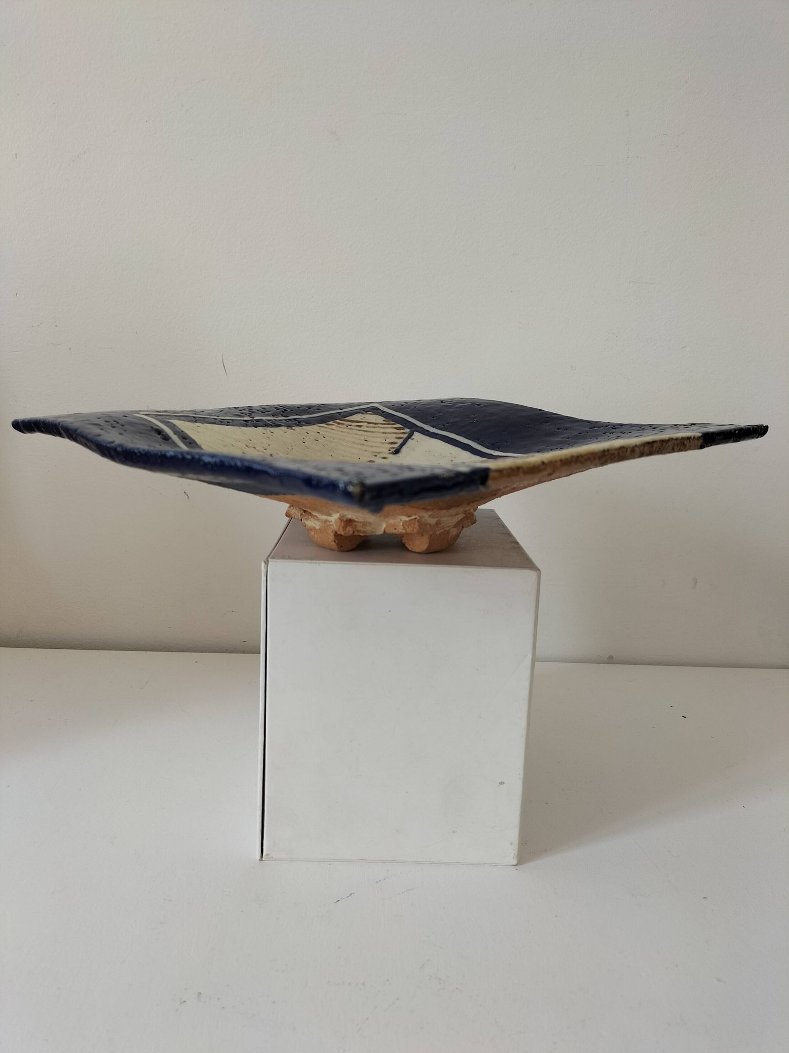 Handcrafted ceramic bowl – Raw & modern spirit