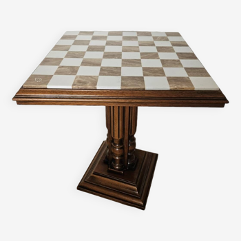 Onyx chess table on wooden base