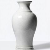 Large baluster vase in cracked white faience, Chinese style, 20th century.