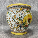 Pot/Cachepot. Italian Renaissance Majolica ceramic. Asiatic style