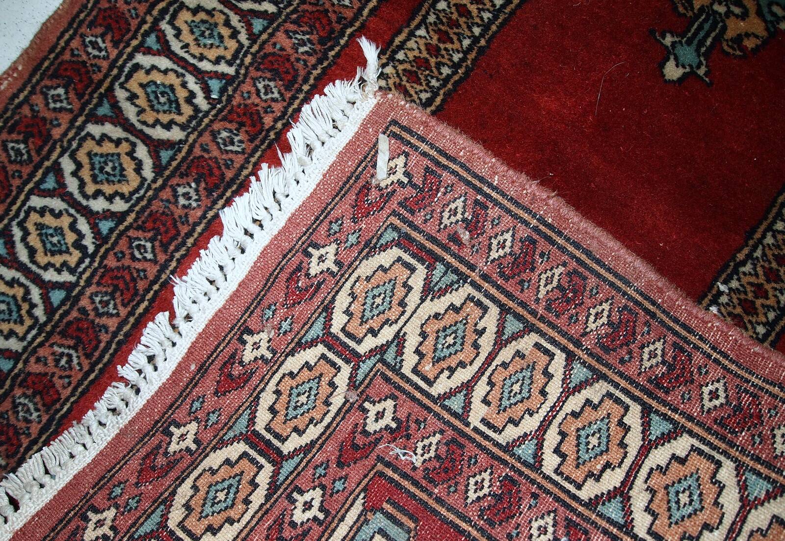 Tapis de prière vintage fait main Lahore pakistanais 62cm x 92cm (1970s)