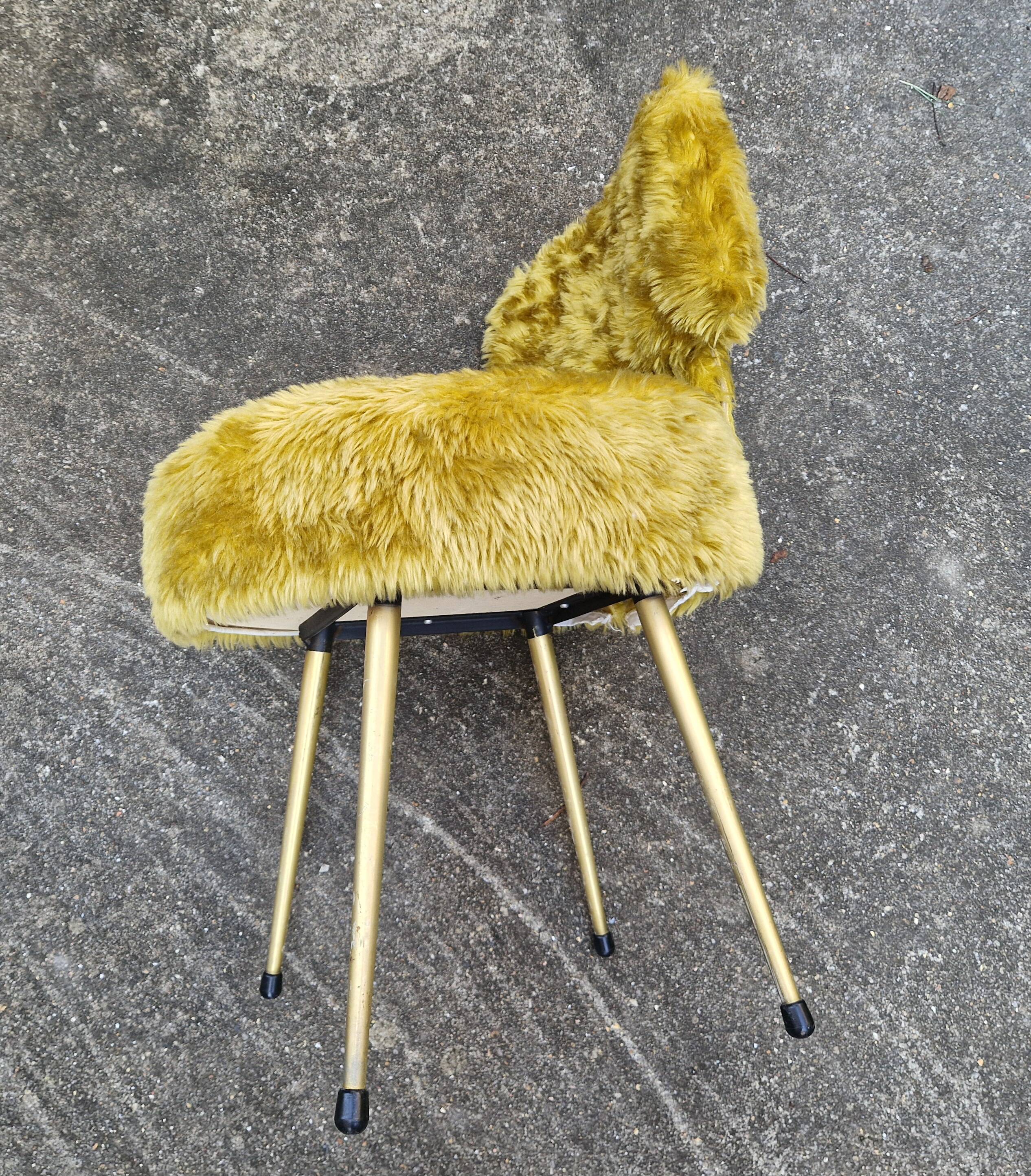 Vintage 1970s Pelfran-style shaggy chair