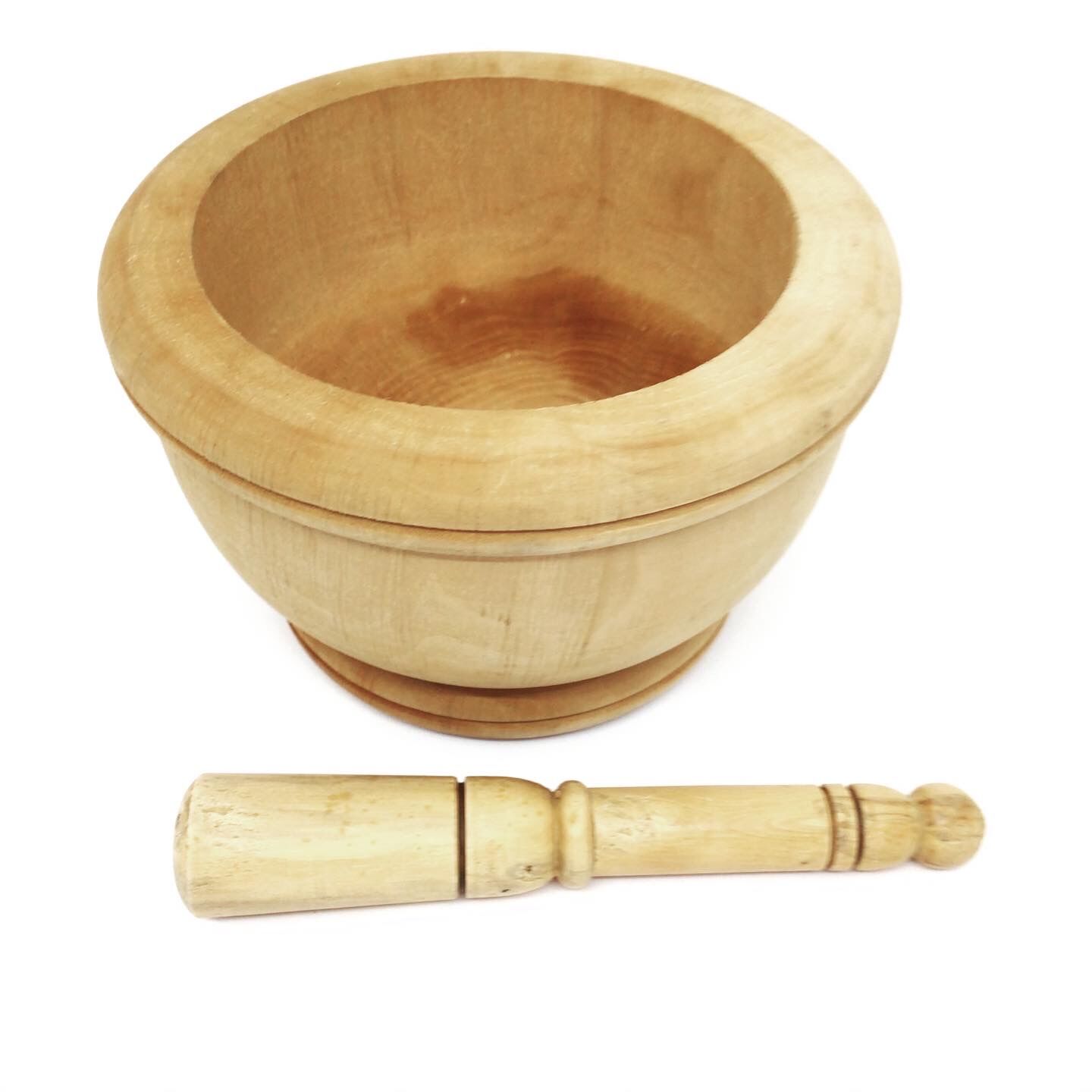 Mortier et pilon en bois brut