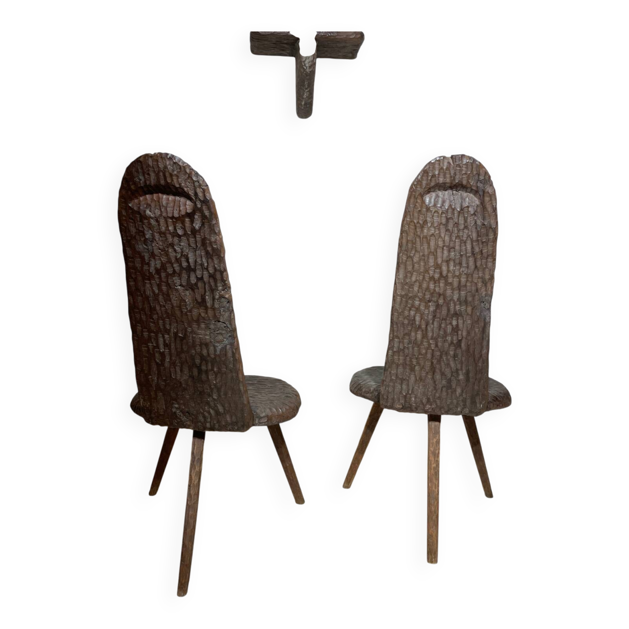 Paire de chaises religieuses et 1 applique