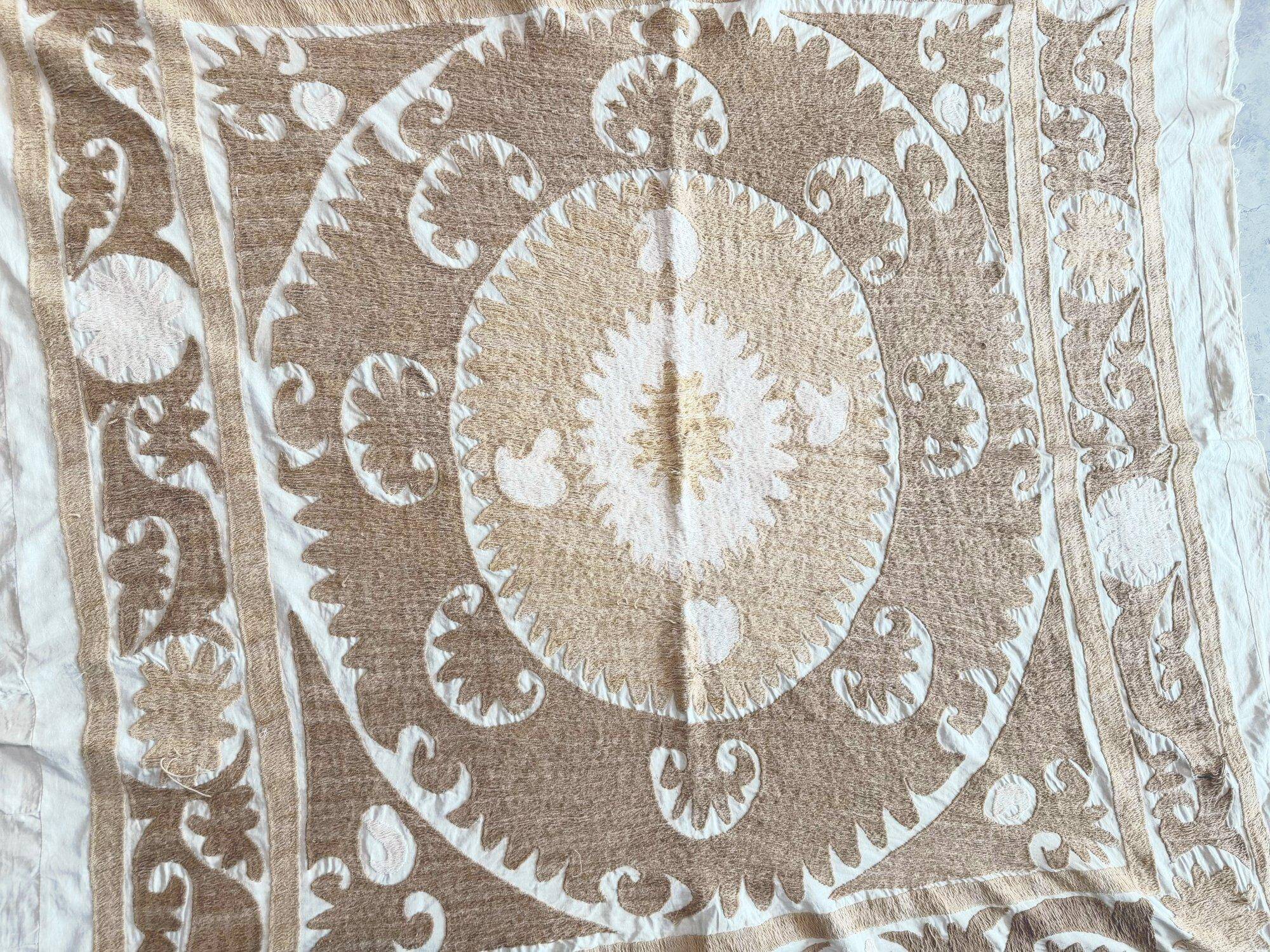 Vintage hand-embroidered tablecloth 150x155 cm
