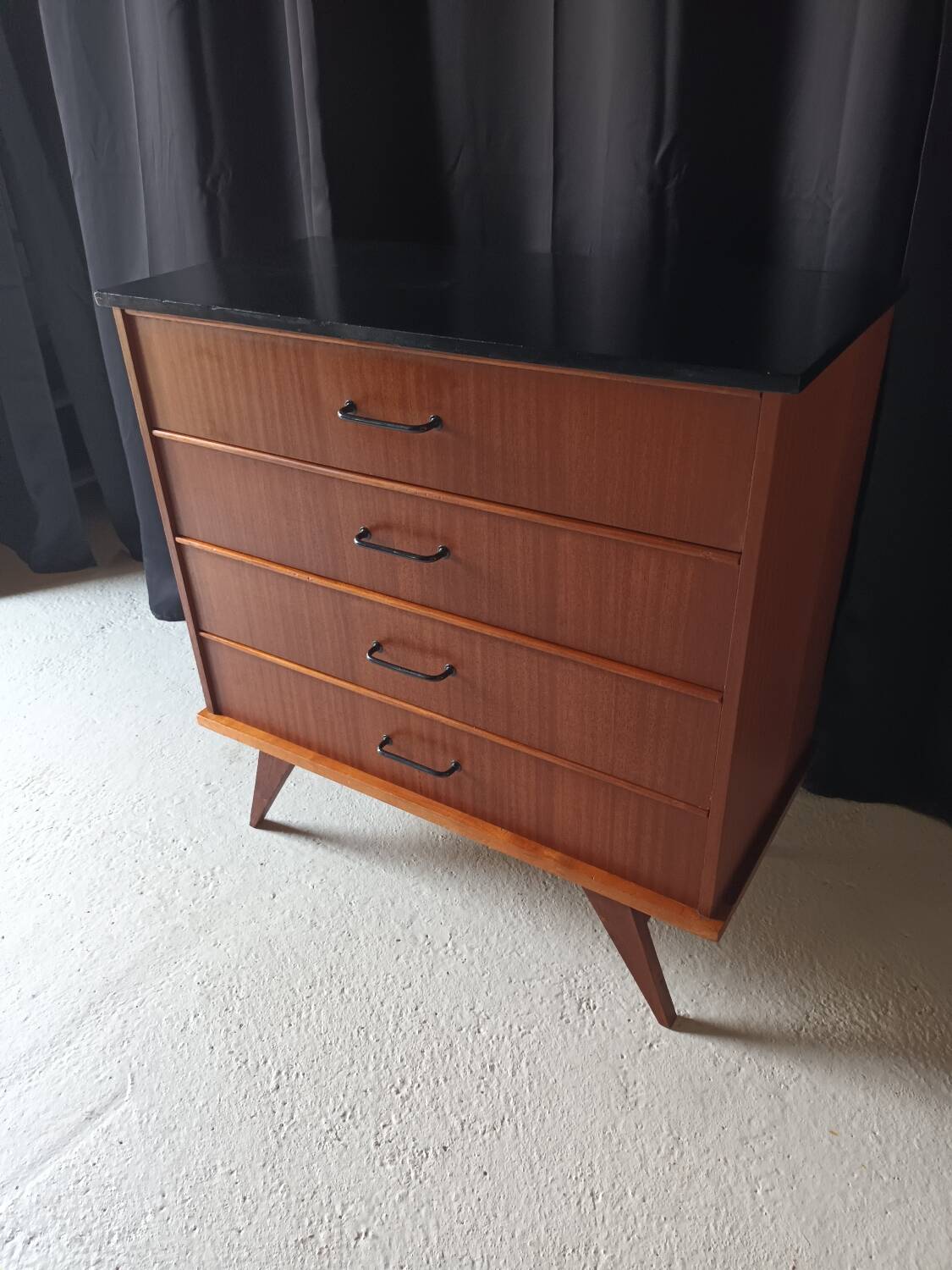 Commode vintage