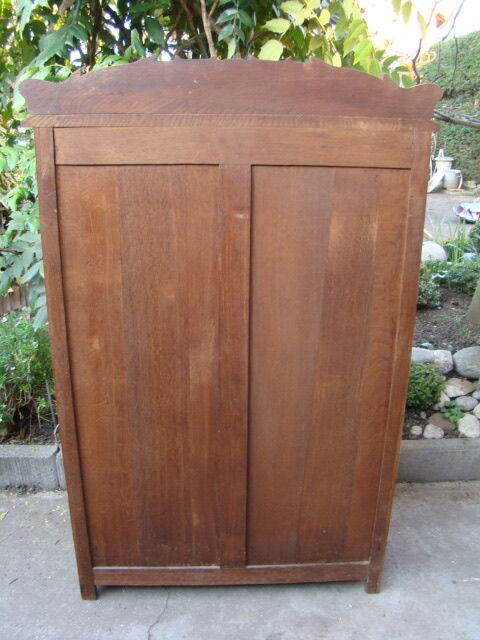 Bibus in oak art nouveau