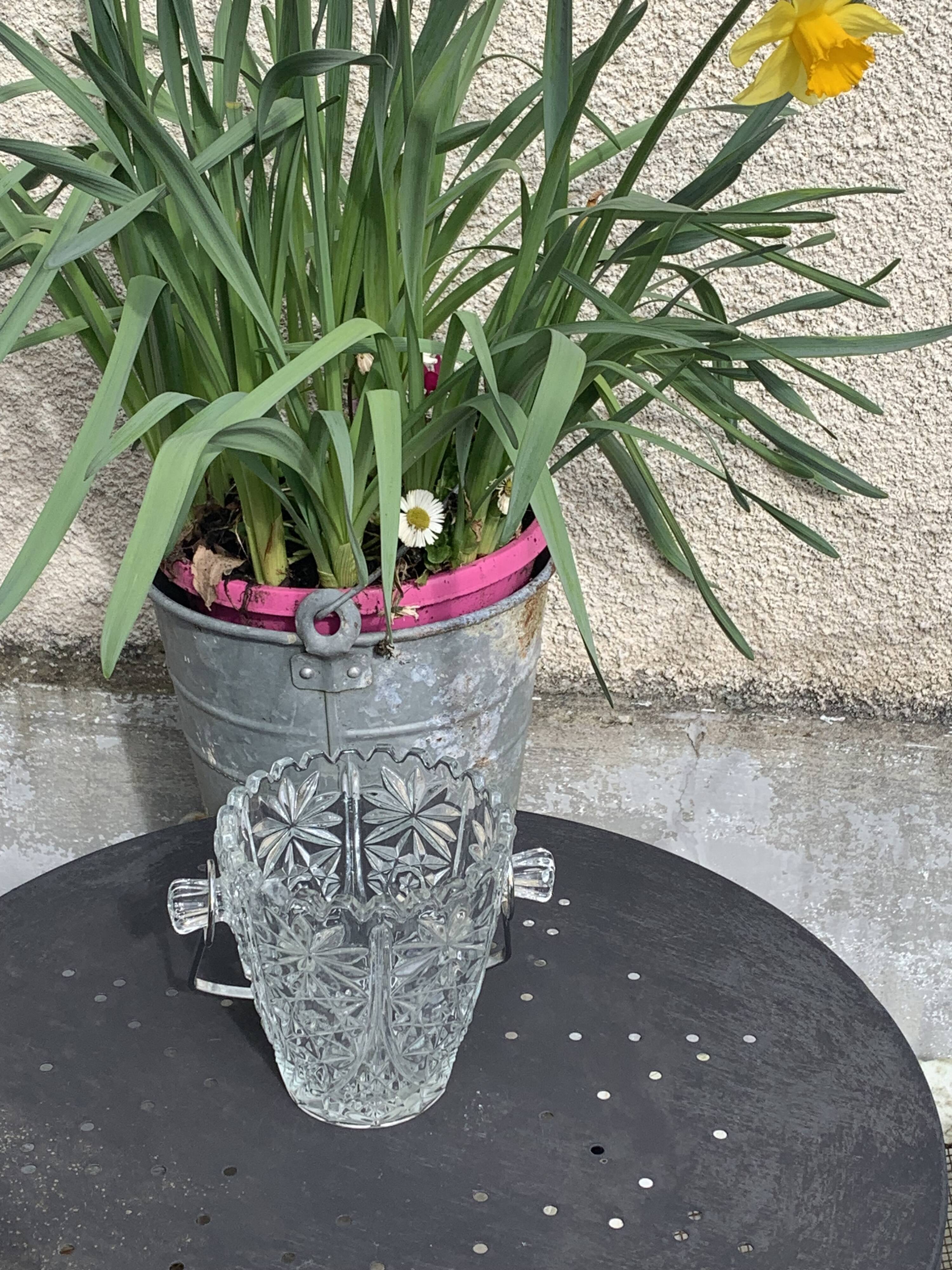 Whiskey carafe and ice bucket in transparent glass vintage 1960/70