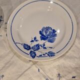 Soup tureen and dish set