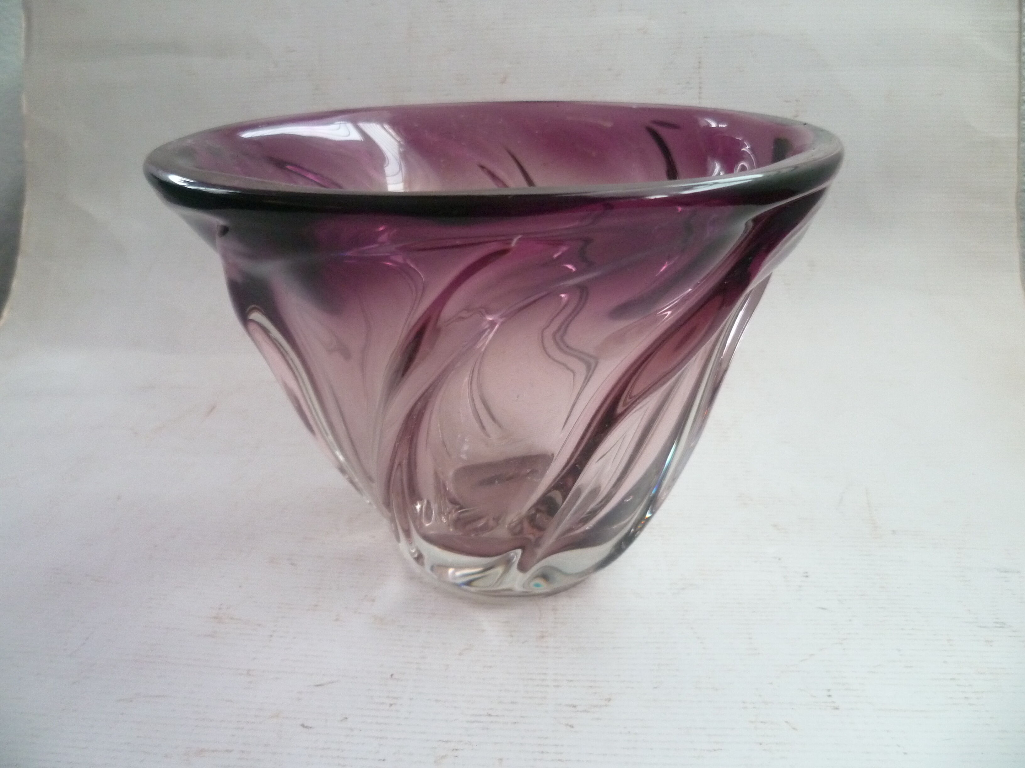 Glass paste vase sign art valves france