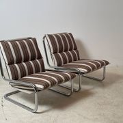 Paire de chauffeuses cantilever 1970