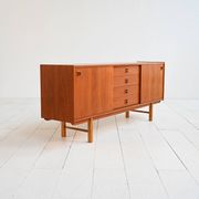 Buffet scandinave en teck "Korsör", années 1960