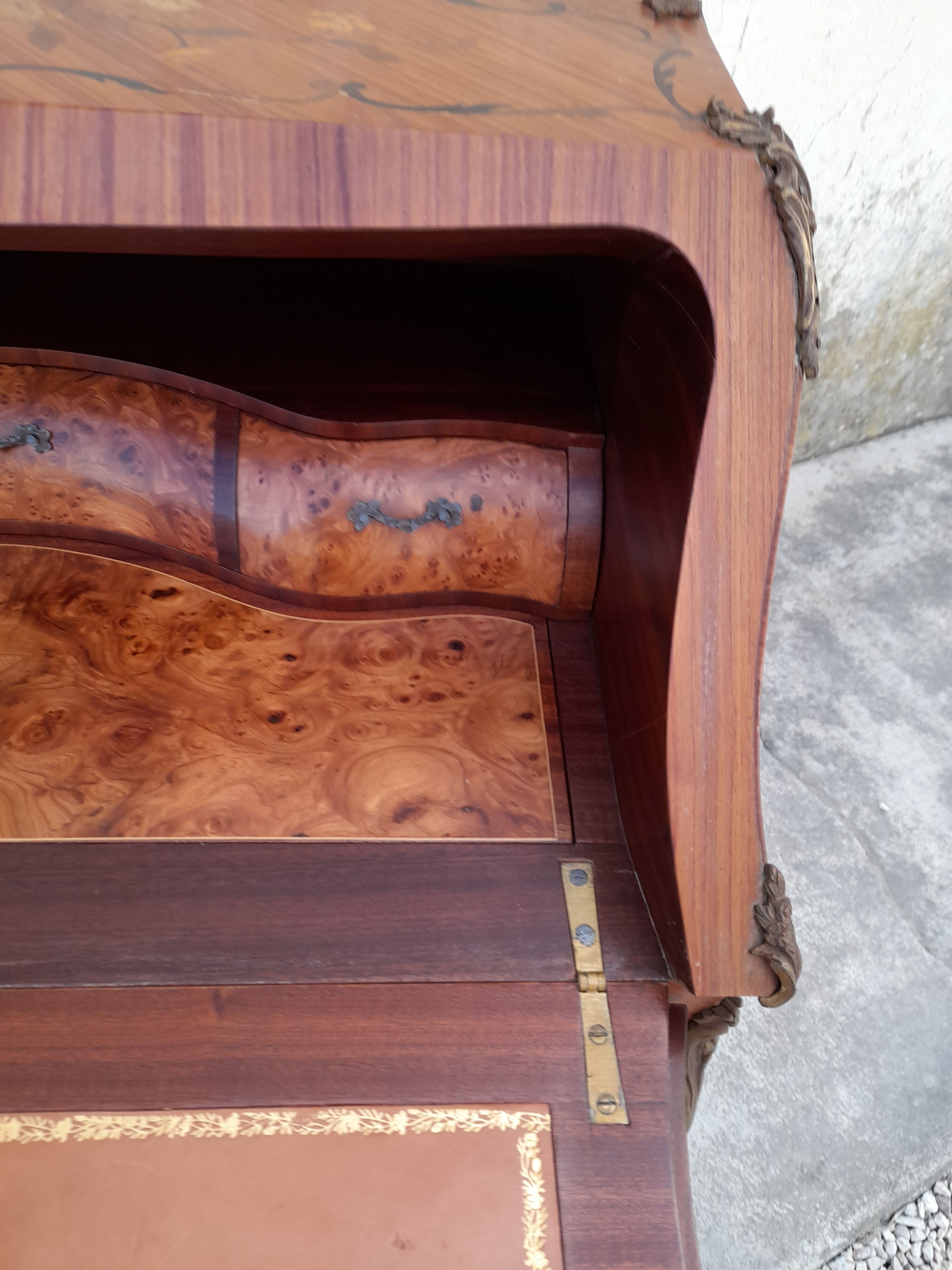 Writing desk back to donkey style Louis XV in rosewood