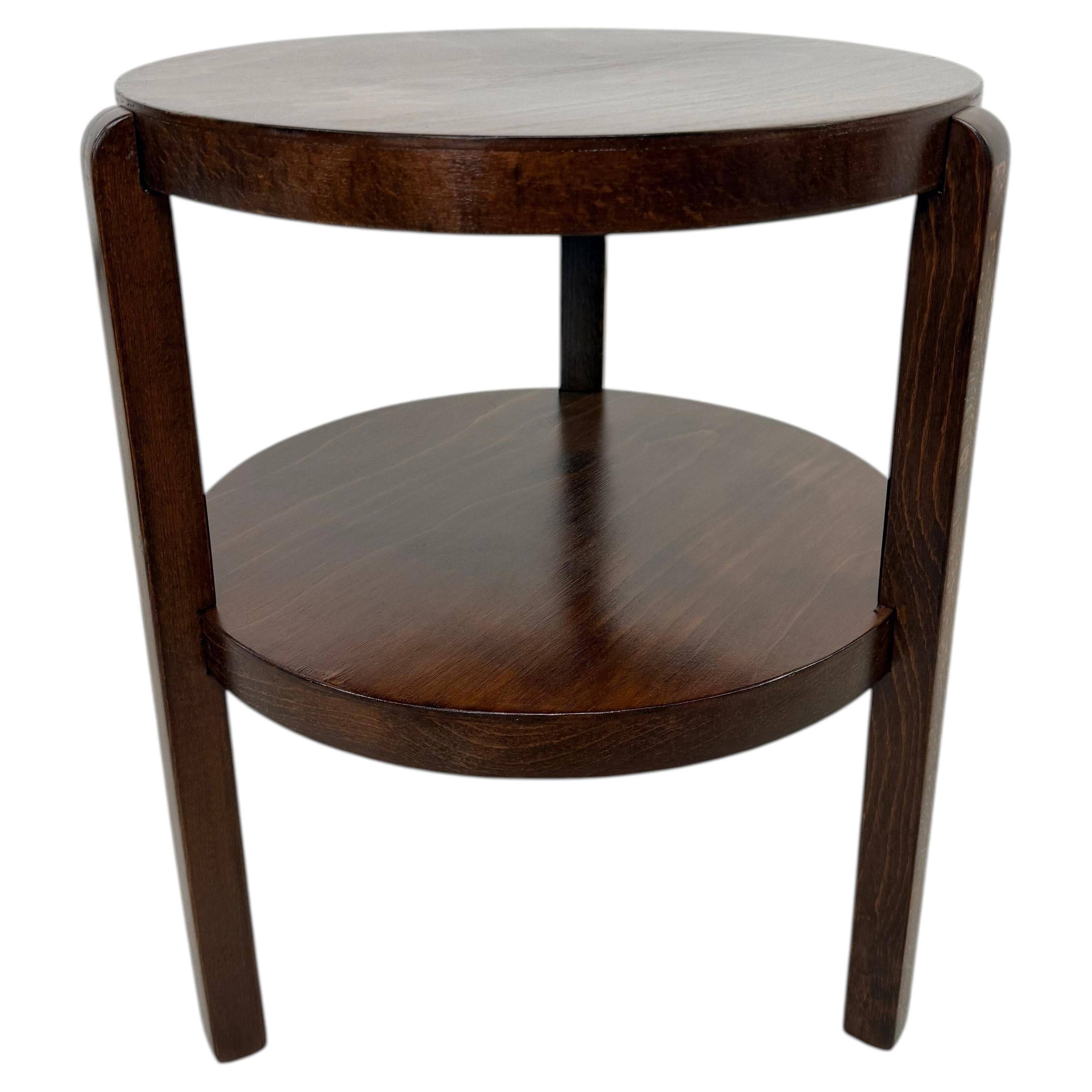 Round side table in Art Deco / functionalist style with shelf, by Thonet-Mundus.
