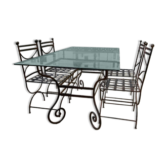 Table et chaises en fer forgé
