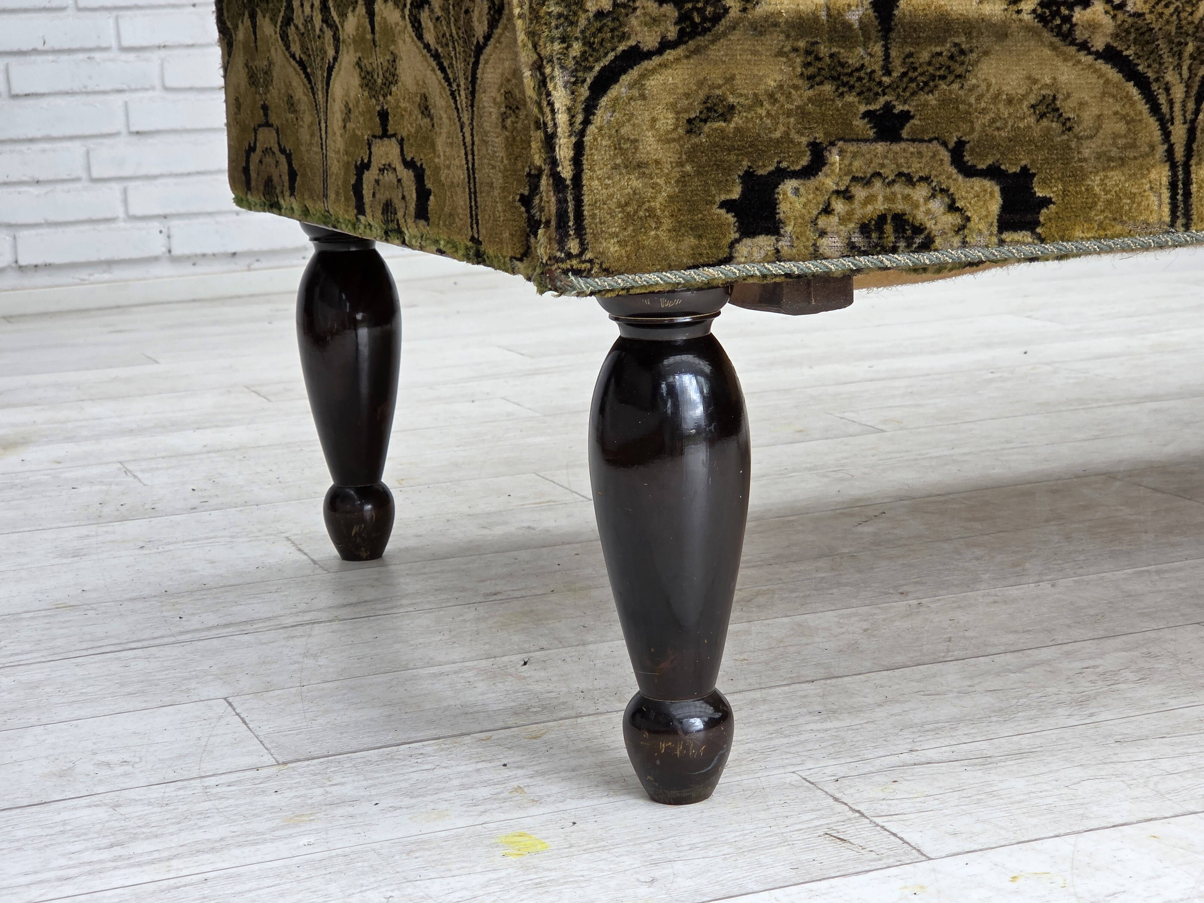 1930s, Danish 2-seater drop arm daybed/sofa, green furniture velour.