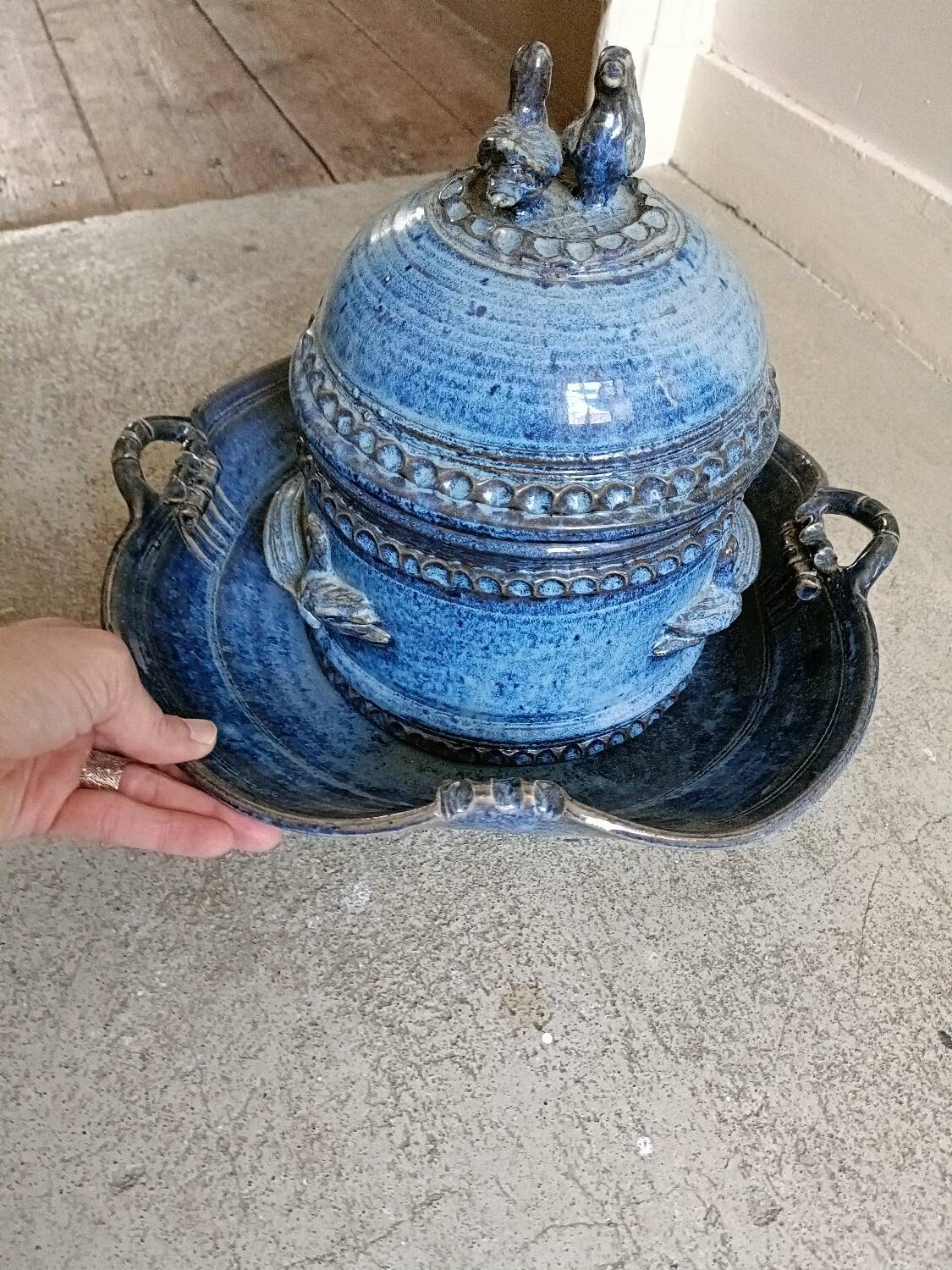 Admirable sculpture in blue sandstone