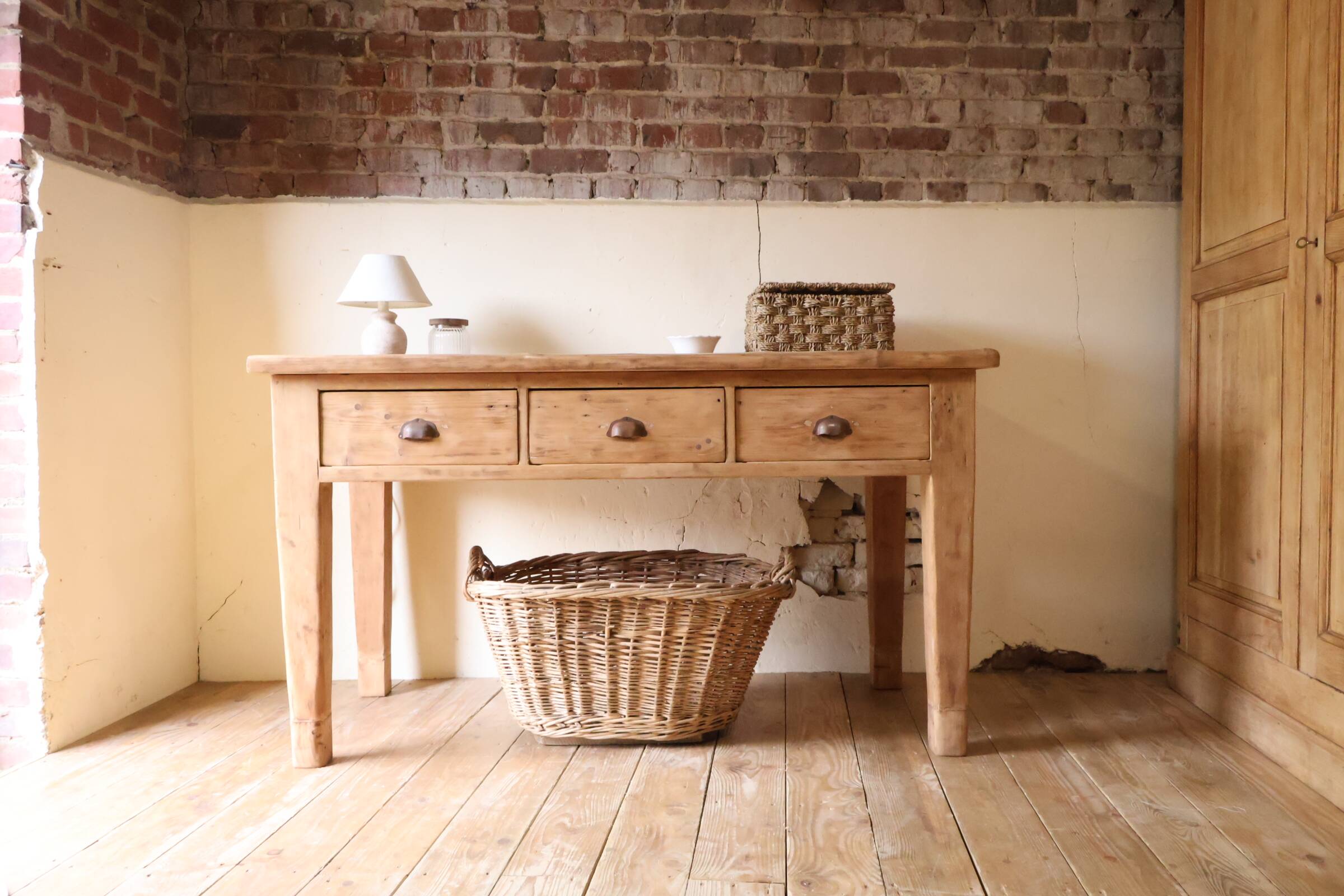 Rustic workshop furniture