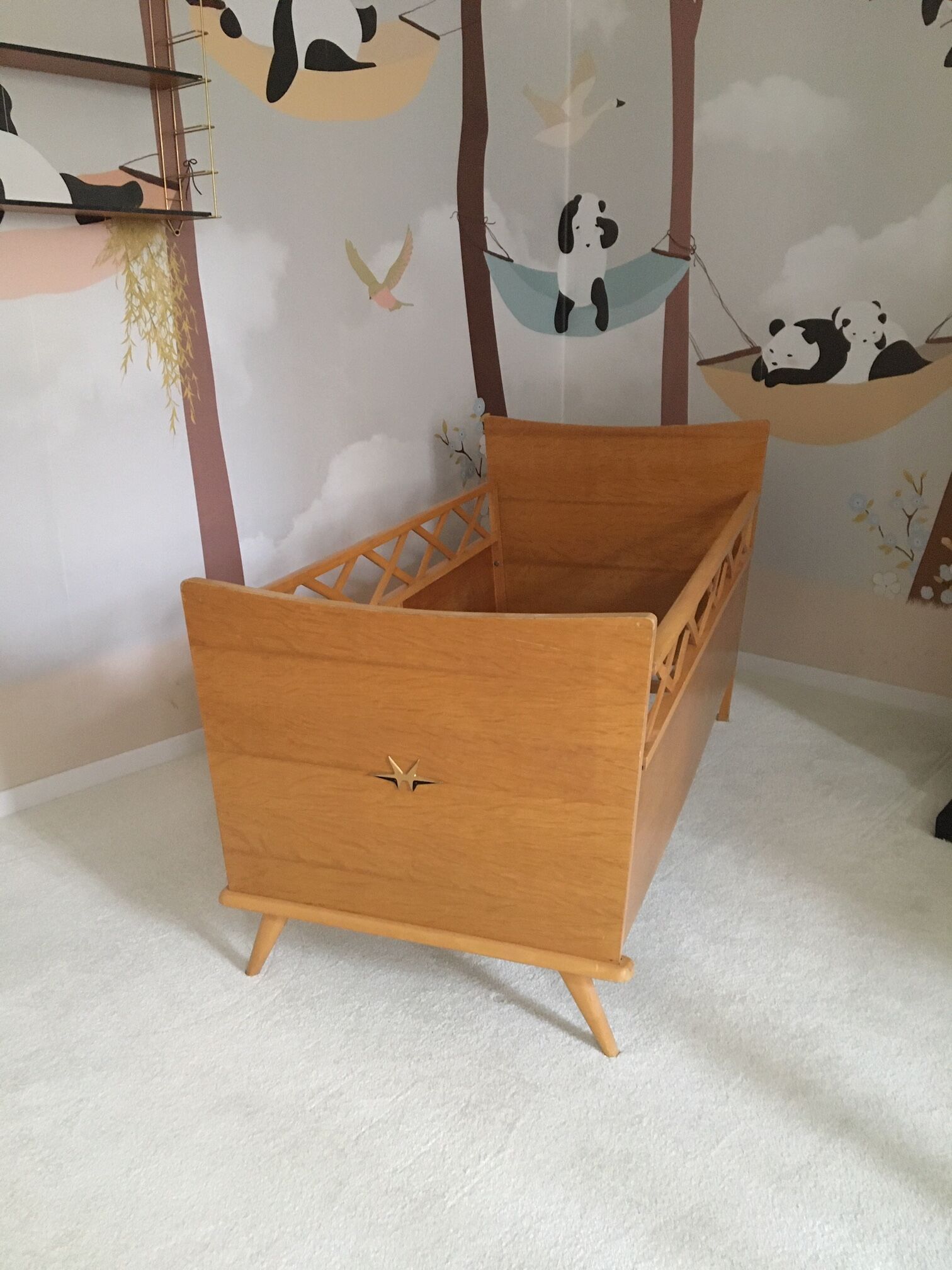Vintage baby bed year 50