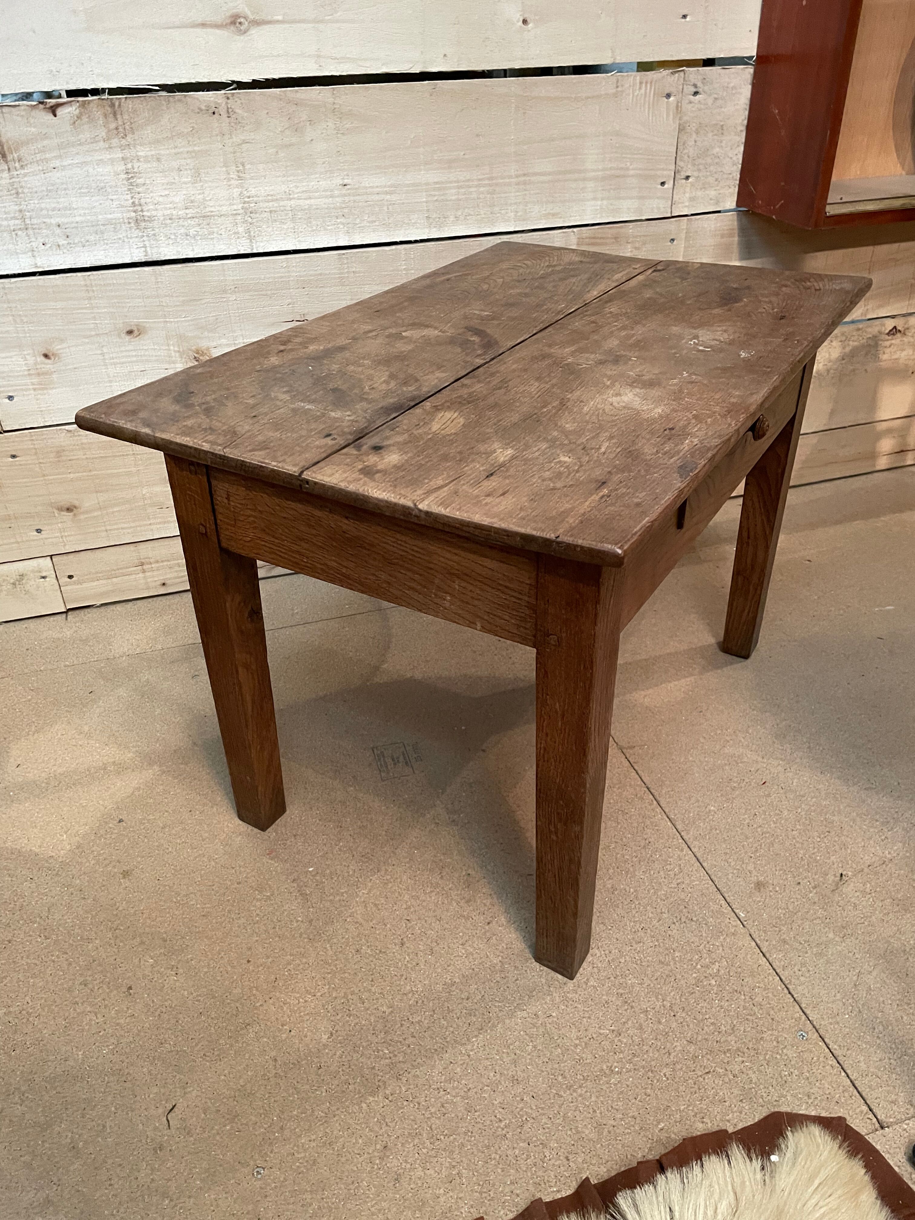 Vintage wood coffee table year 40/50